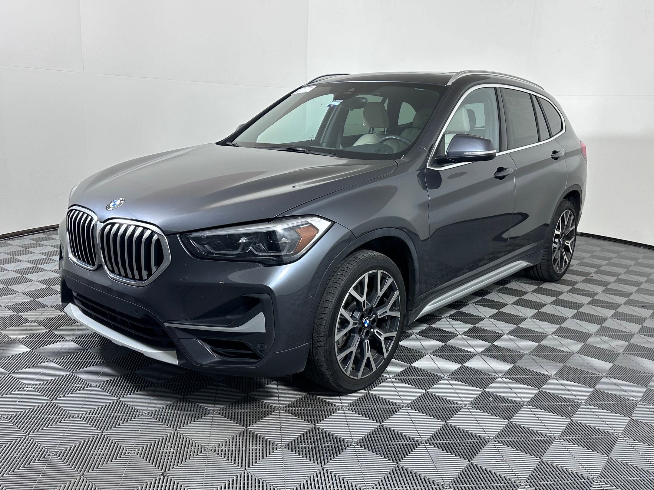 2022 BMW X1 28i