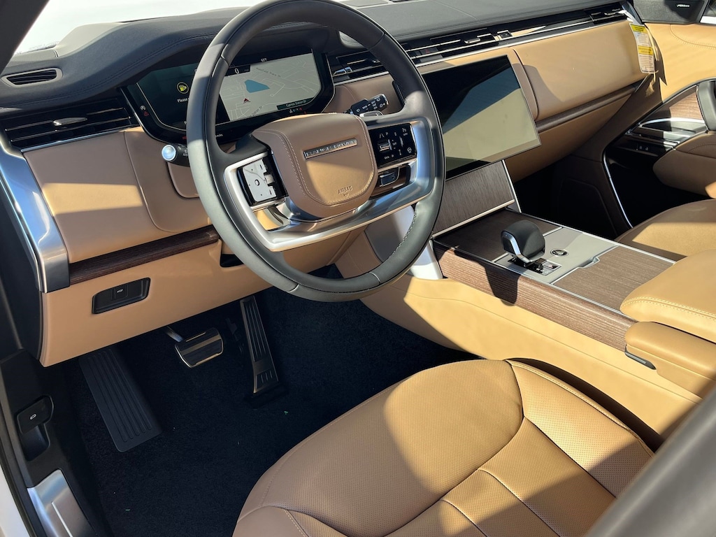 New 2026 Land Rover Range Rover SE SUV