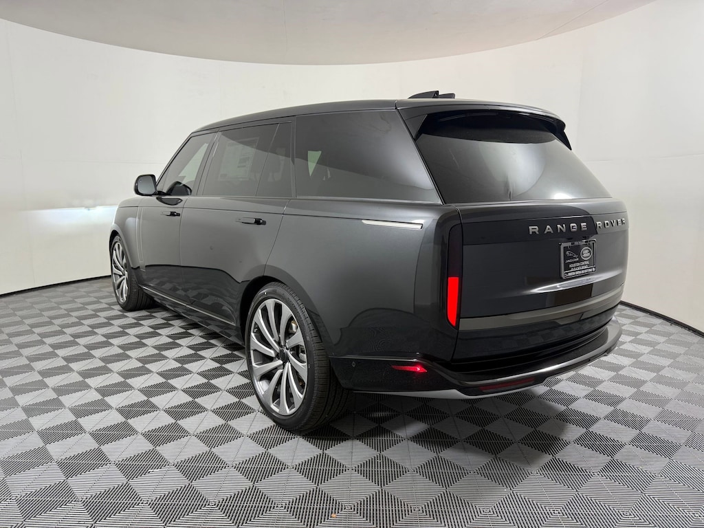 New 2026 Land Rover Range Rover SE SUV
