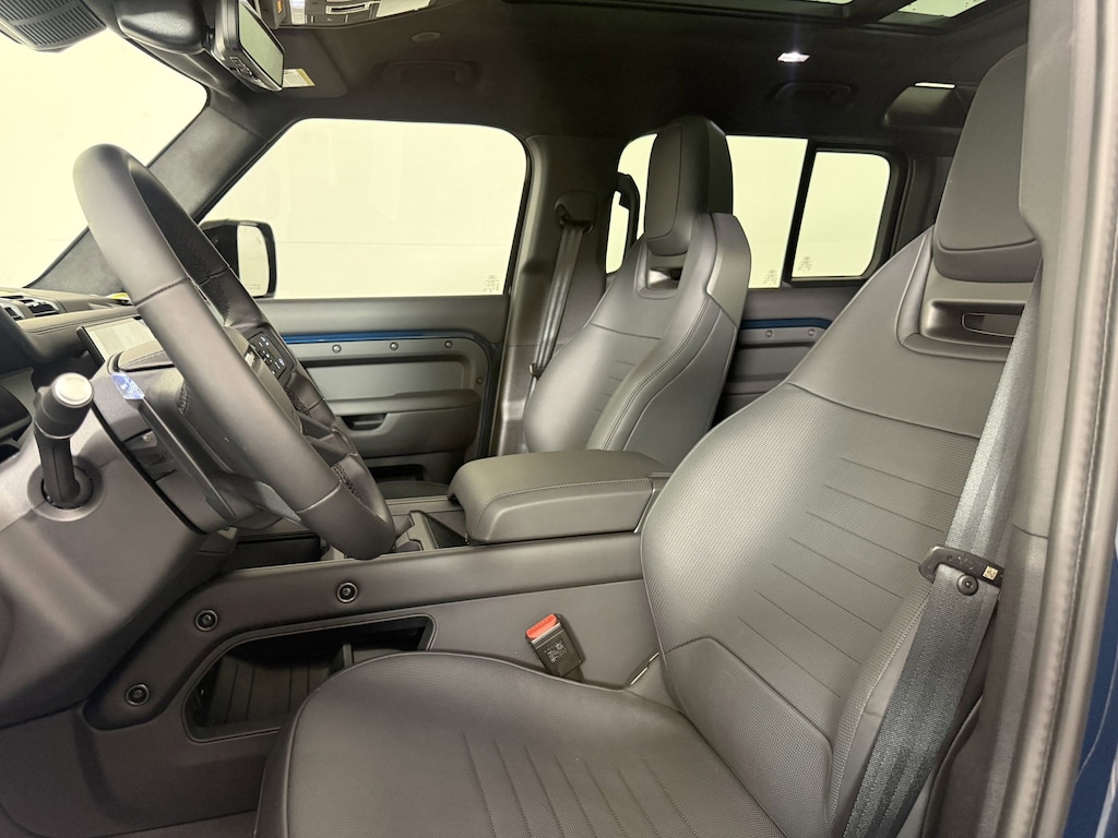 New 2026 Land Rover Defender 110 Octa 635PS SUV