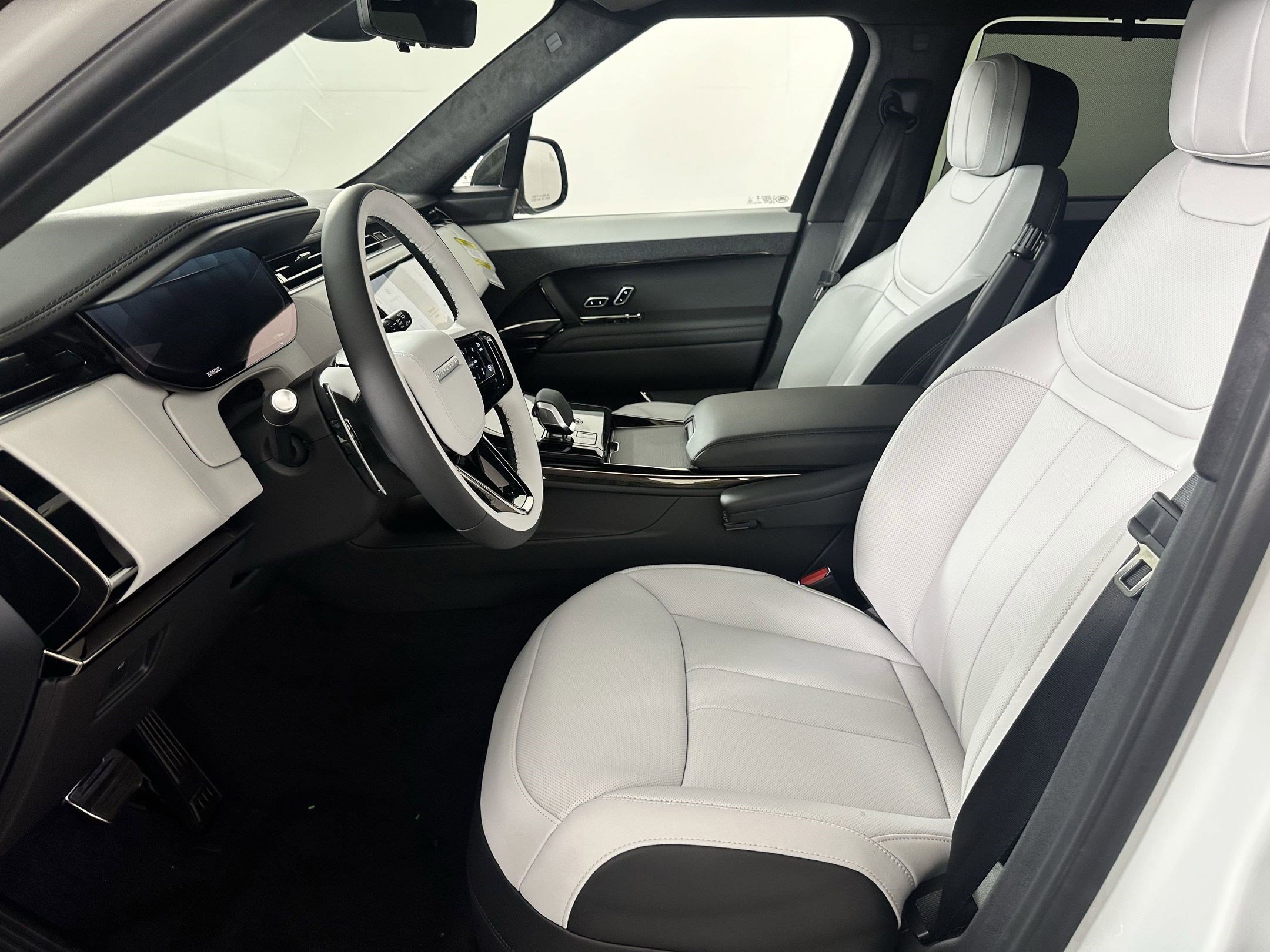 2025 Land Rover Range Rover Sport Autobiography photo 4