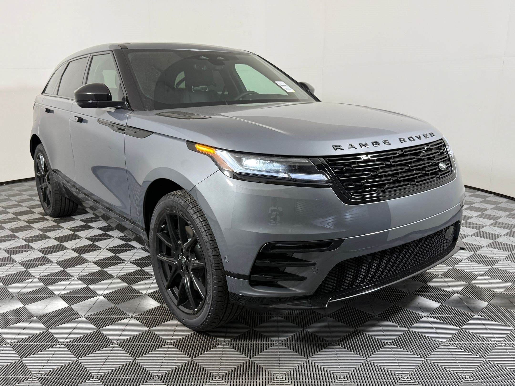 Range Rover Velar Range Rover Velar Belgravia Edition SUV