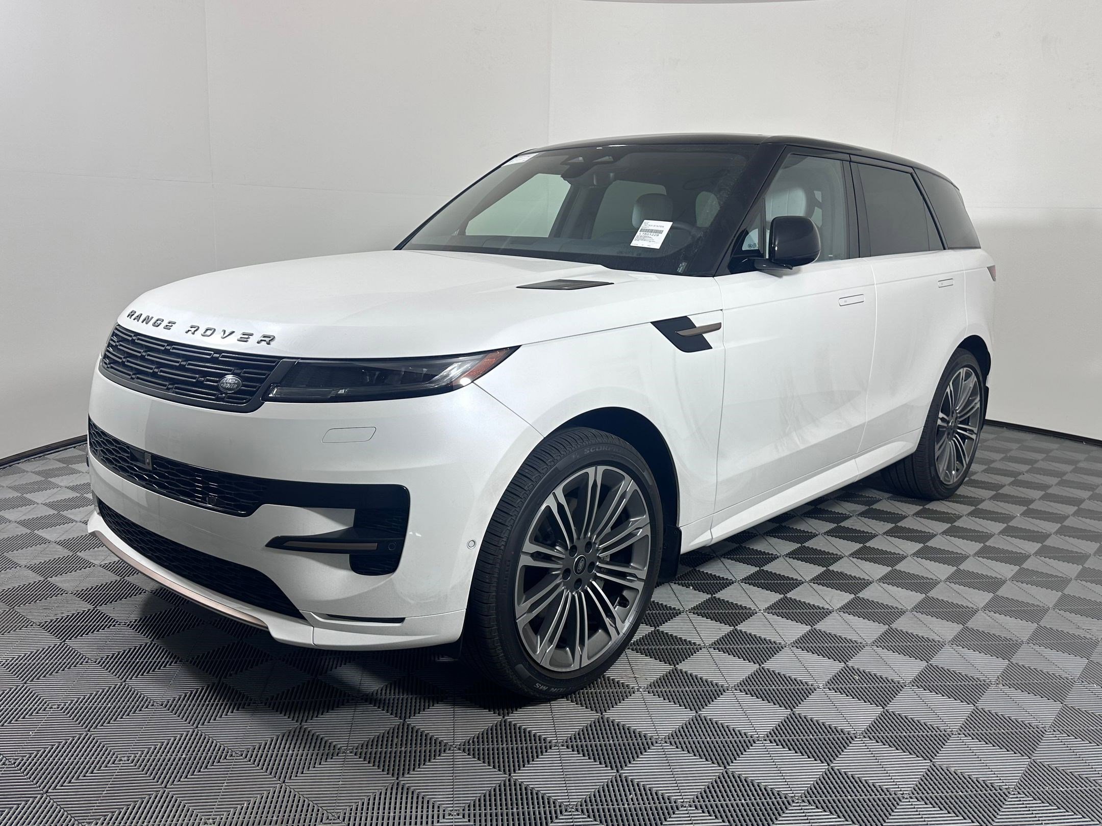 2025 Land Rover Range Rover Sport Dynamic SE's photo