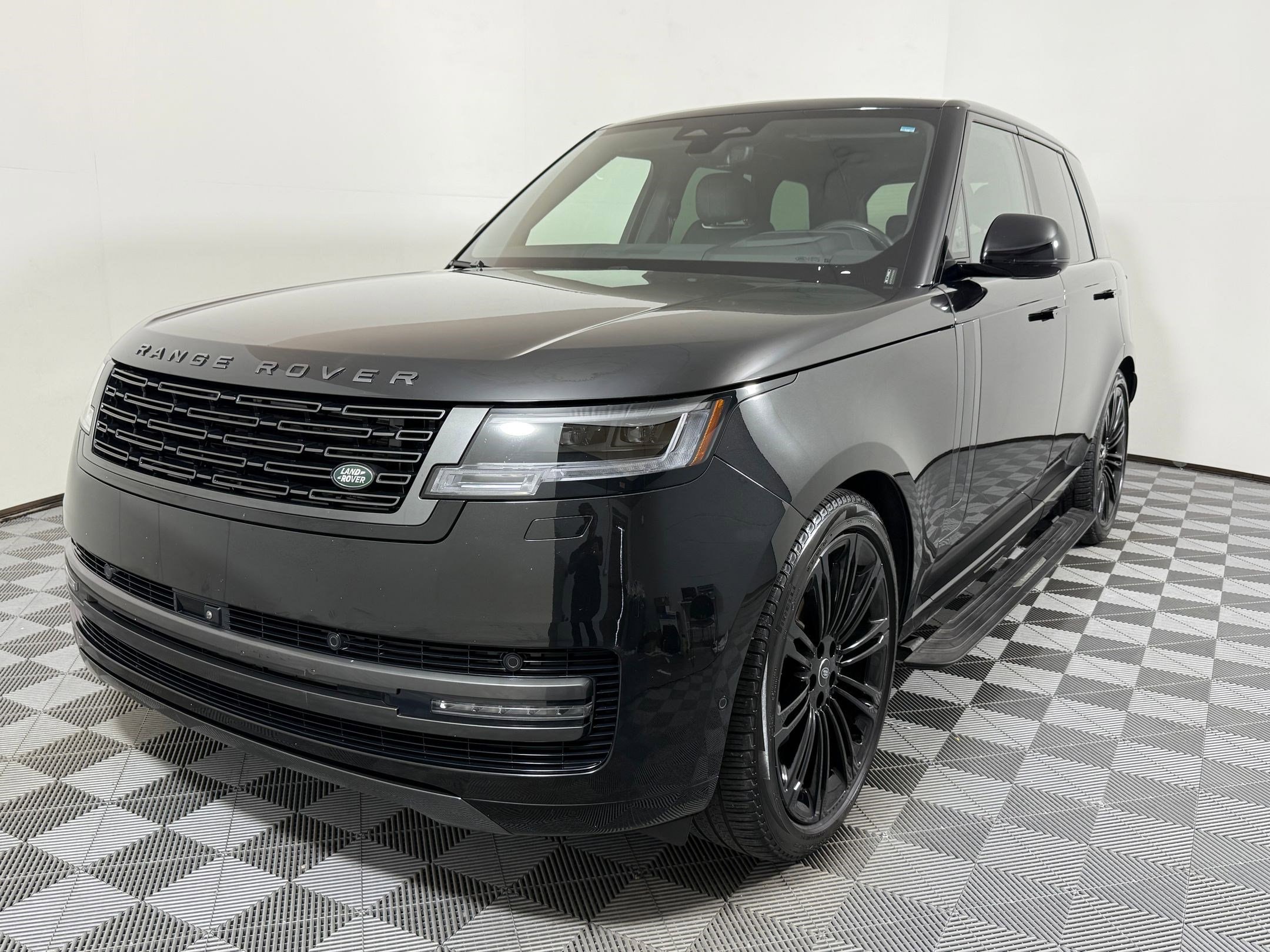 2024 Land Rover Range Rover 3.0 SE SWB's photo