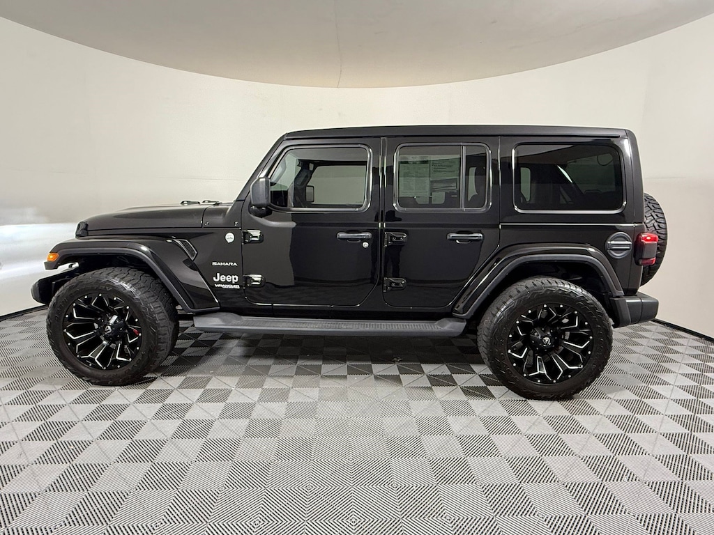 Used 2018 Jeep Wrangler Sahara SUV