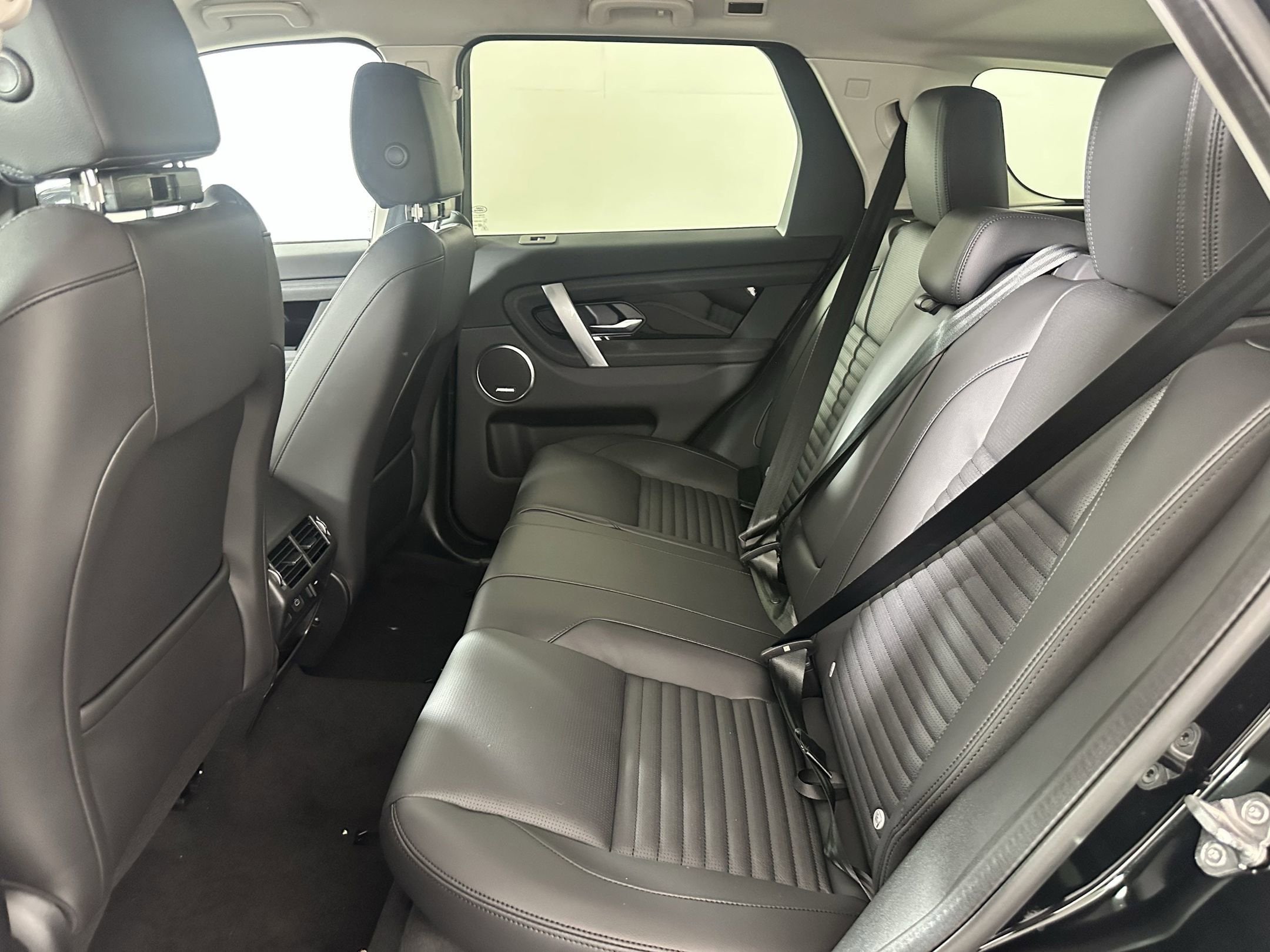 2025 Land Rover Discovery Sport S - Photo 11