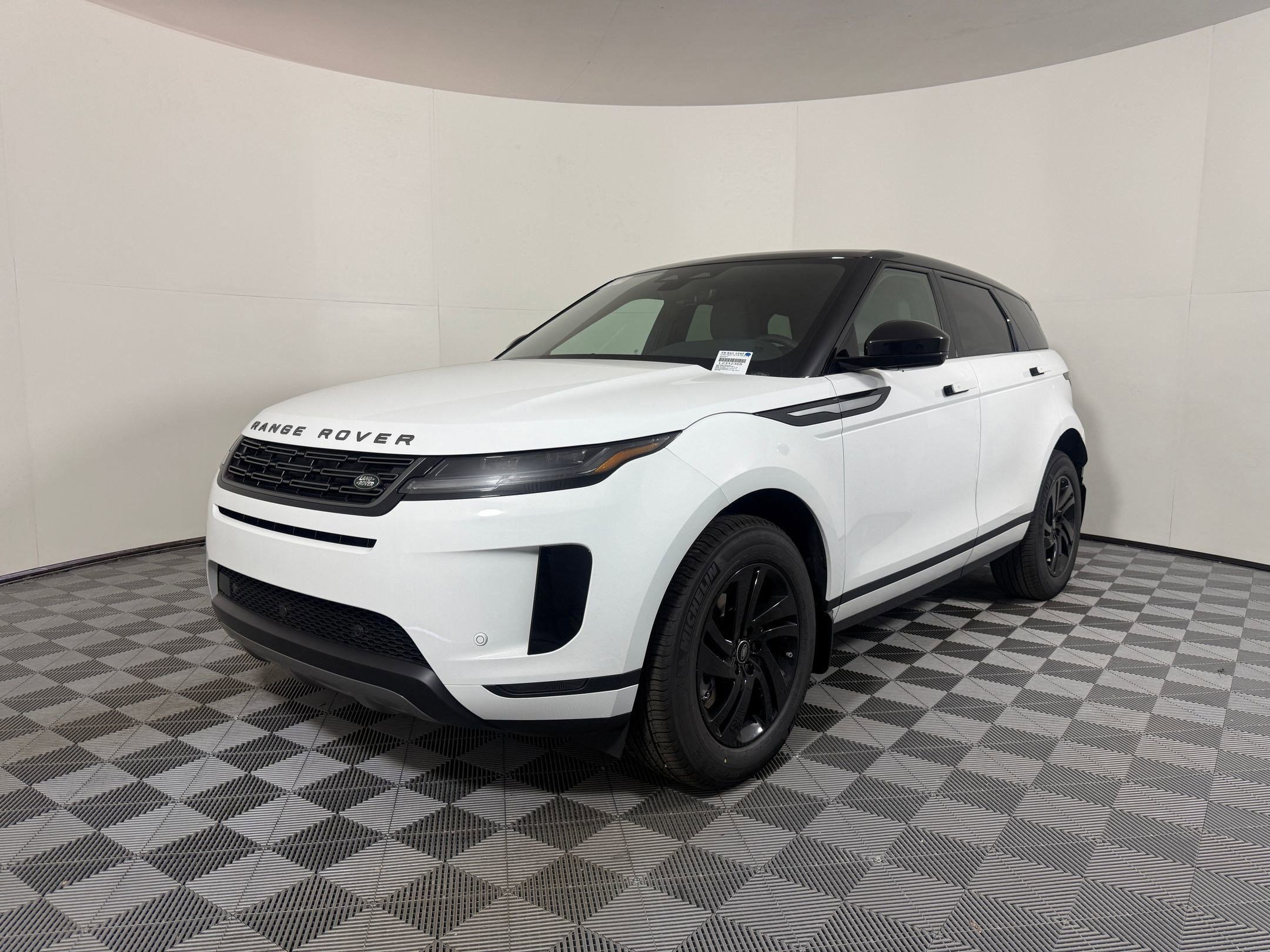2026 Land Rover Range Rover Evoque