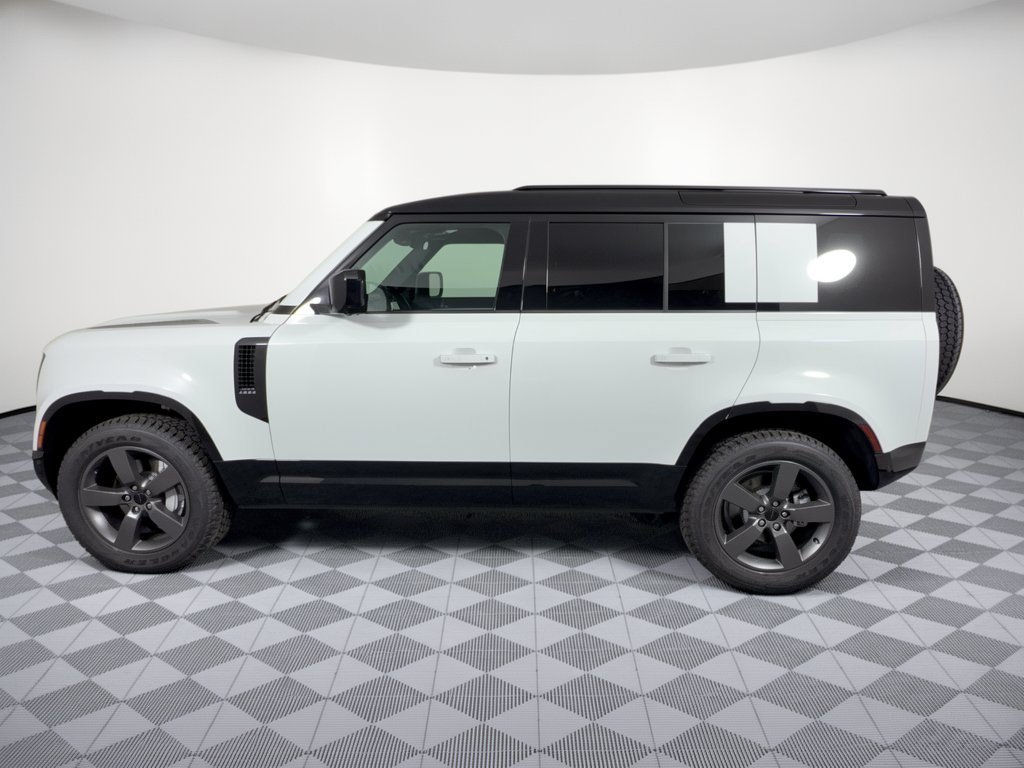 2026 Land Rover Defender 110 X-Dynamic SE SUV