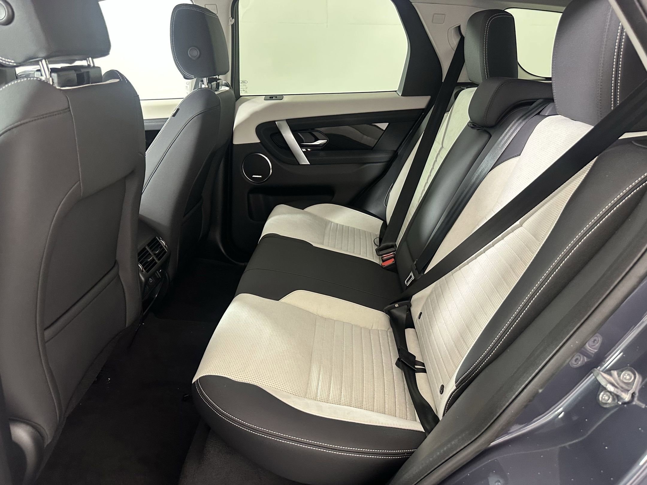 2025 Land Rover Discovery Sport S - Photo 12