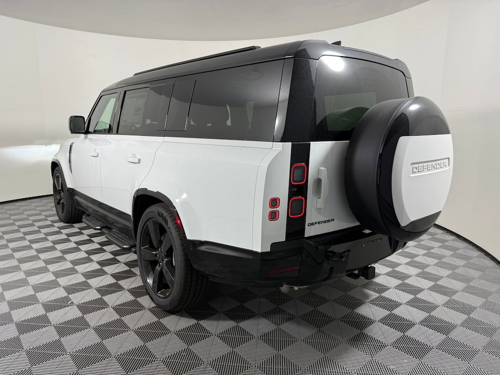 New 2026 Land Rover Defender 130 X-Dynamic SE SUV