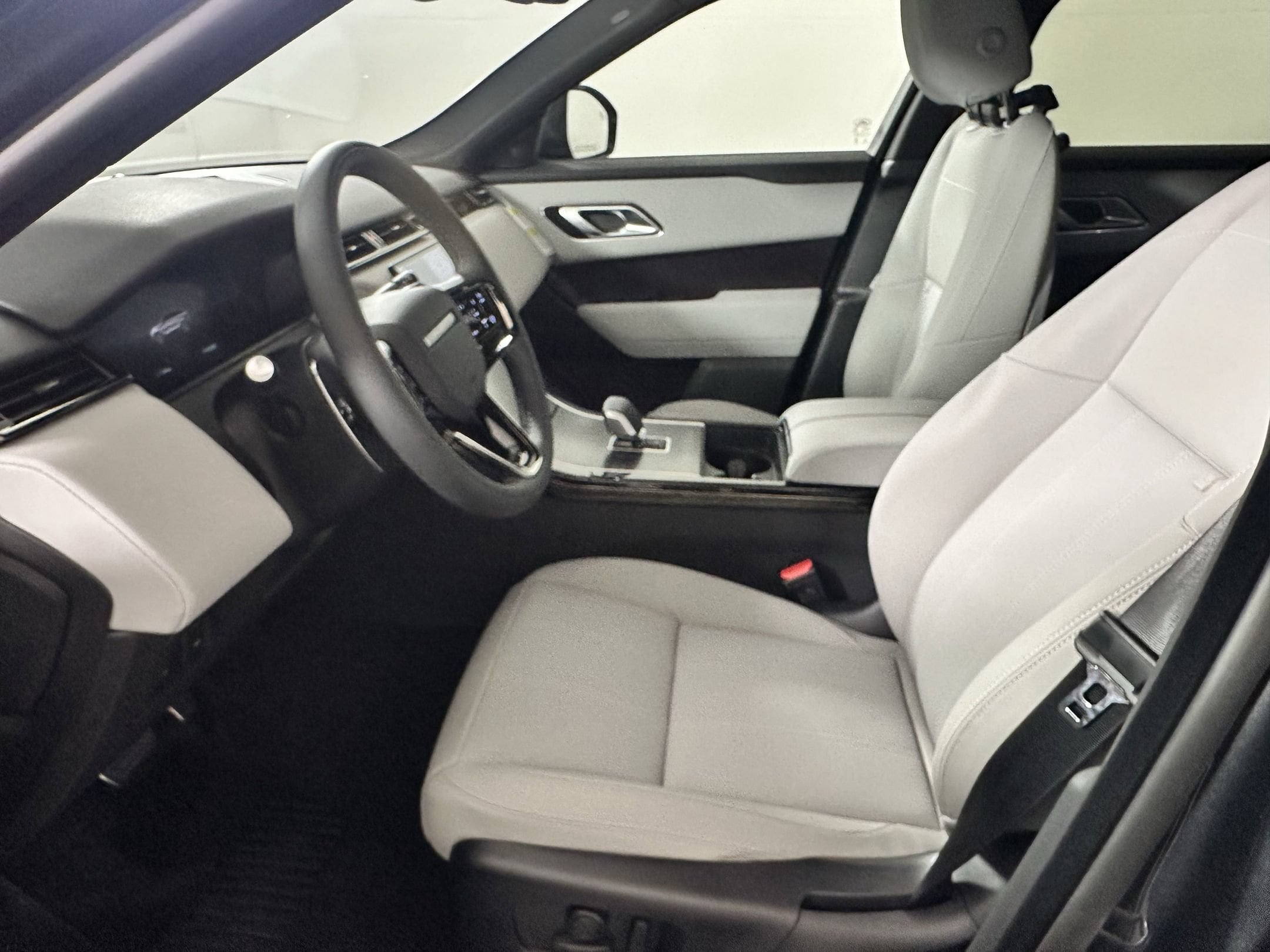 Range Rover Velar Dynamic SE SUV
