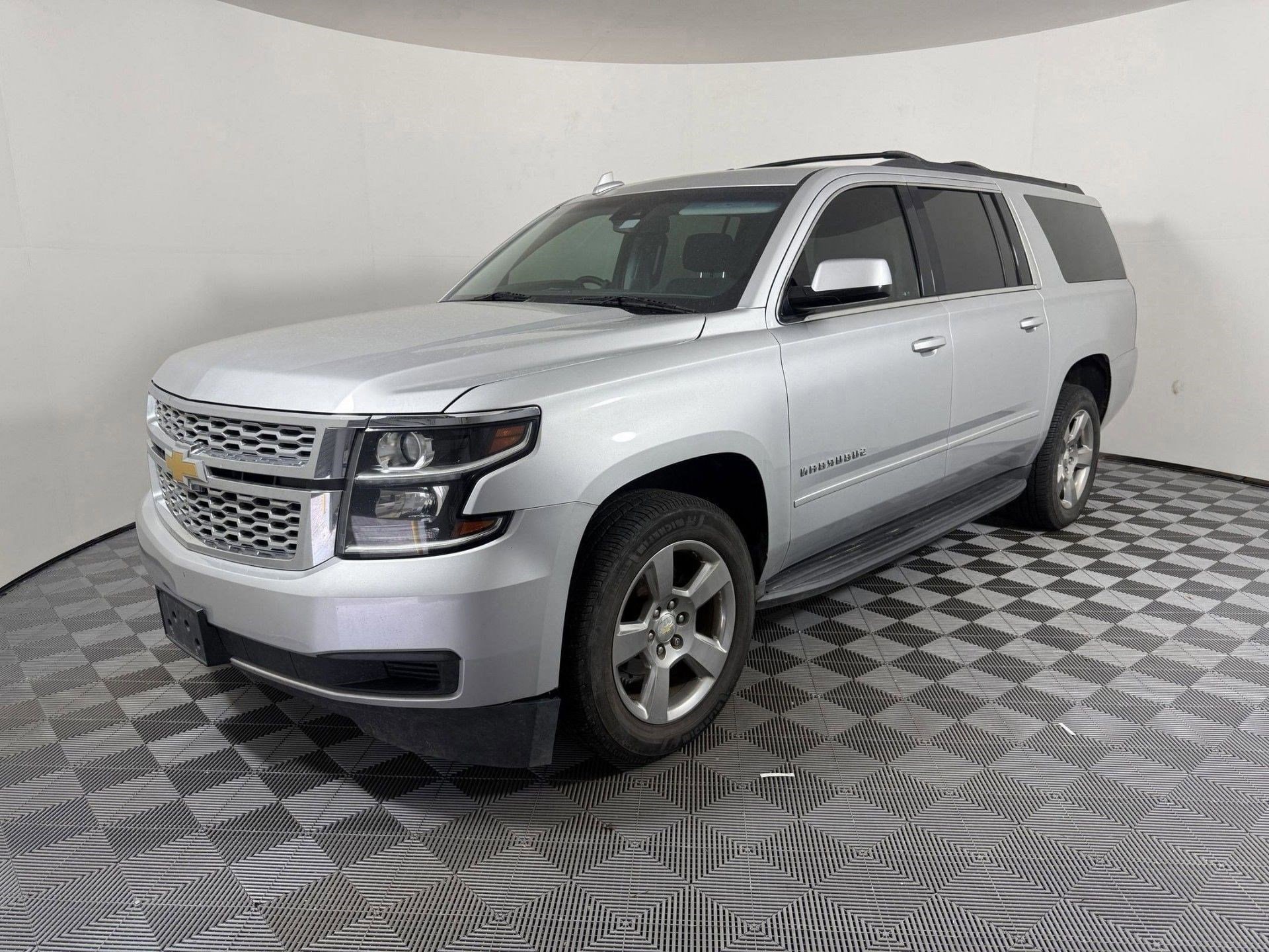 2018 Chevrolet Suburban LS