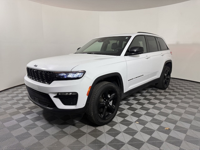 Used 2025 Jeep Grand Cherokee Limited SUV for sale in Houston