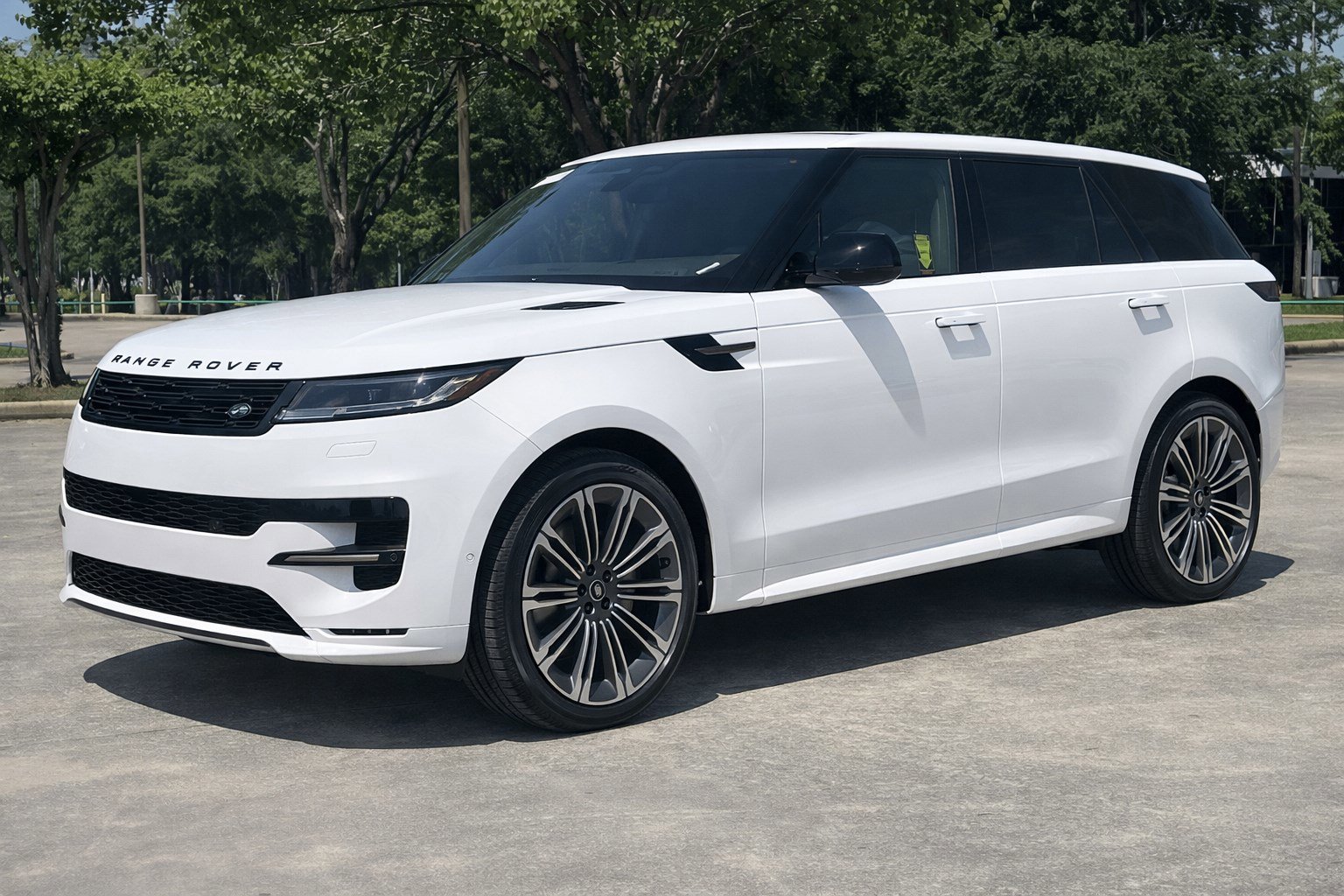 2025 Land Rover Range Rover Sport Dynamic SE's photo