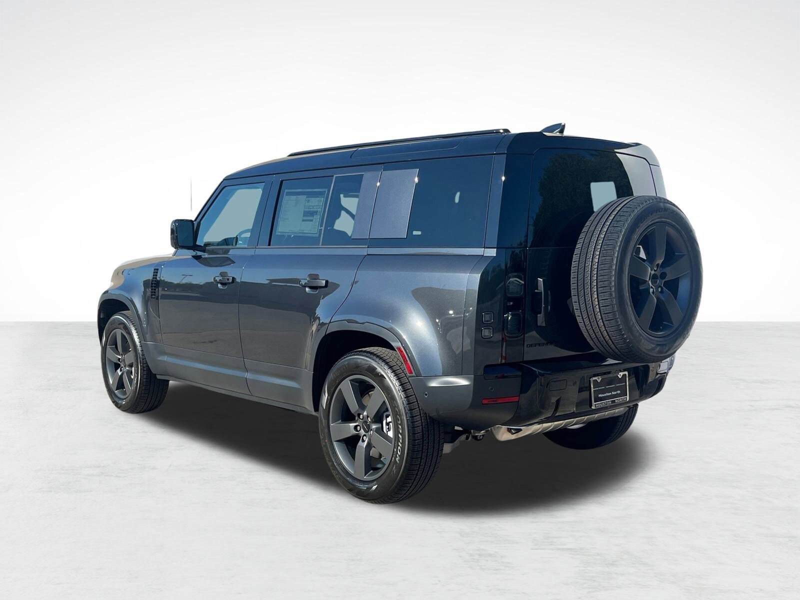2026 Land Rover Defender 110 S photo 3