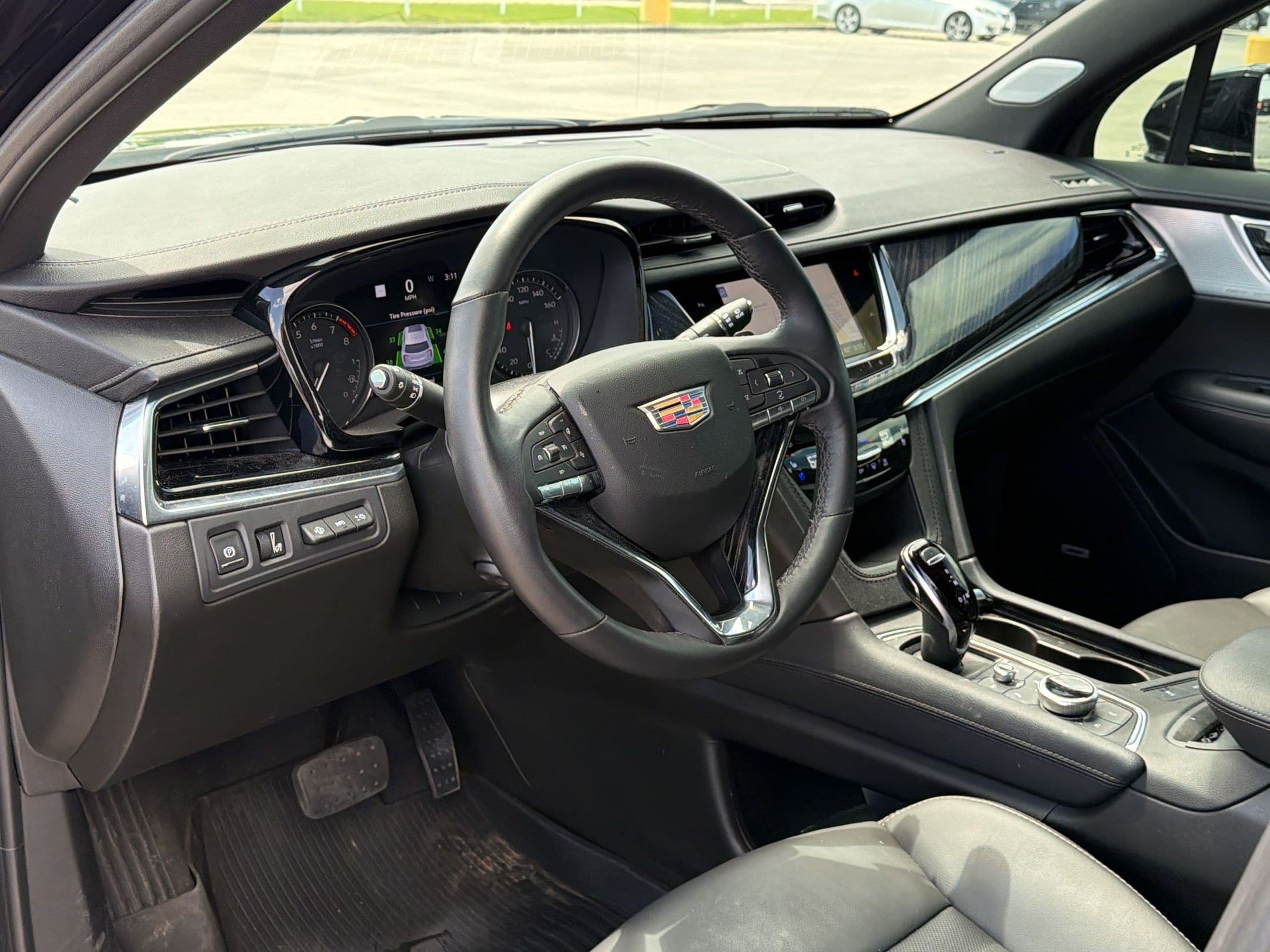 XT6 Premium Luxury SUV