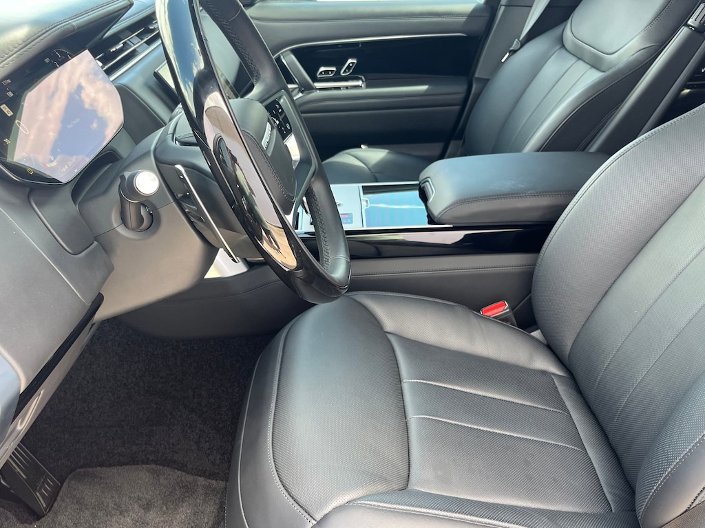 Certified 2025 Land Rover Range Rover P550e Autobiography SUV