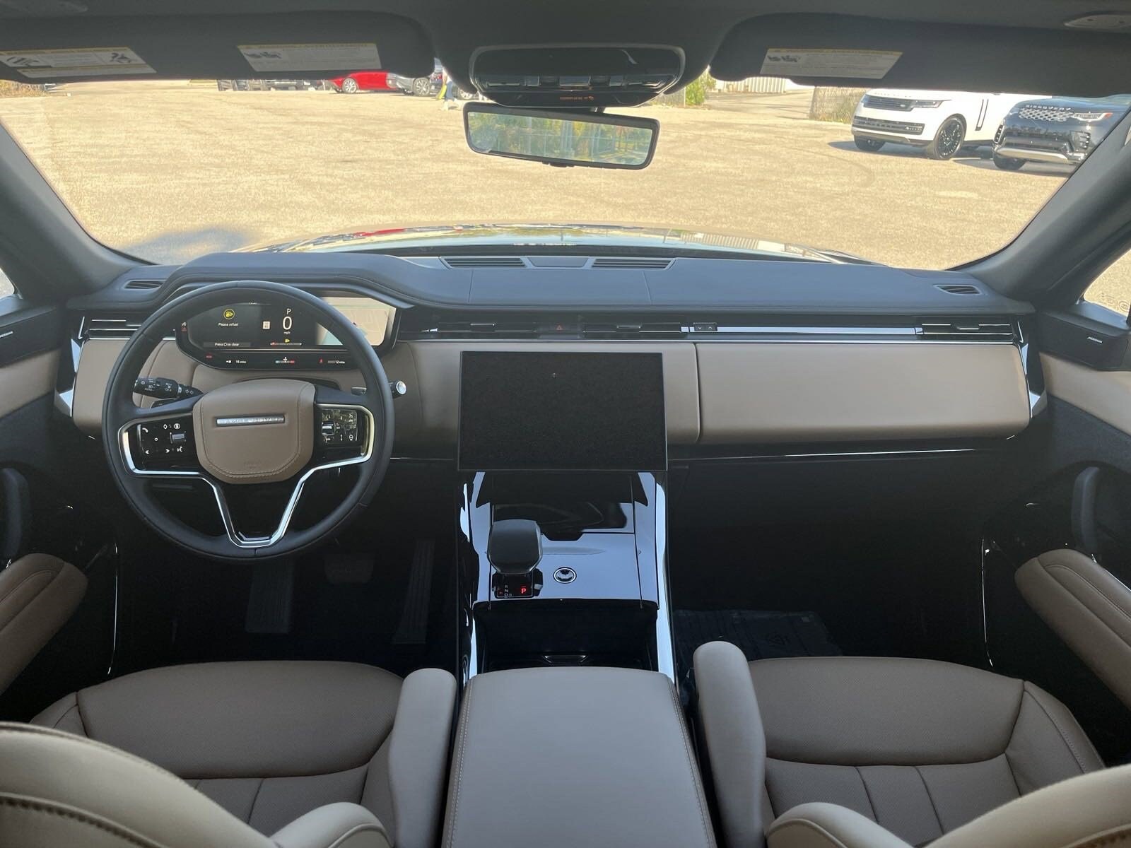 2025 Land Rover Range Rover Sport P360 SE photo 3