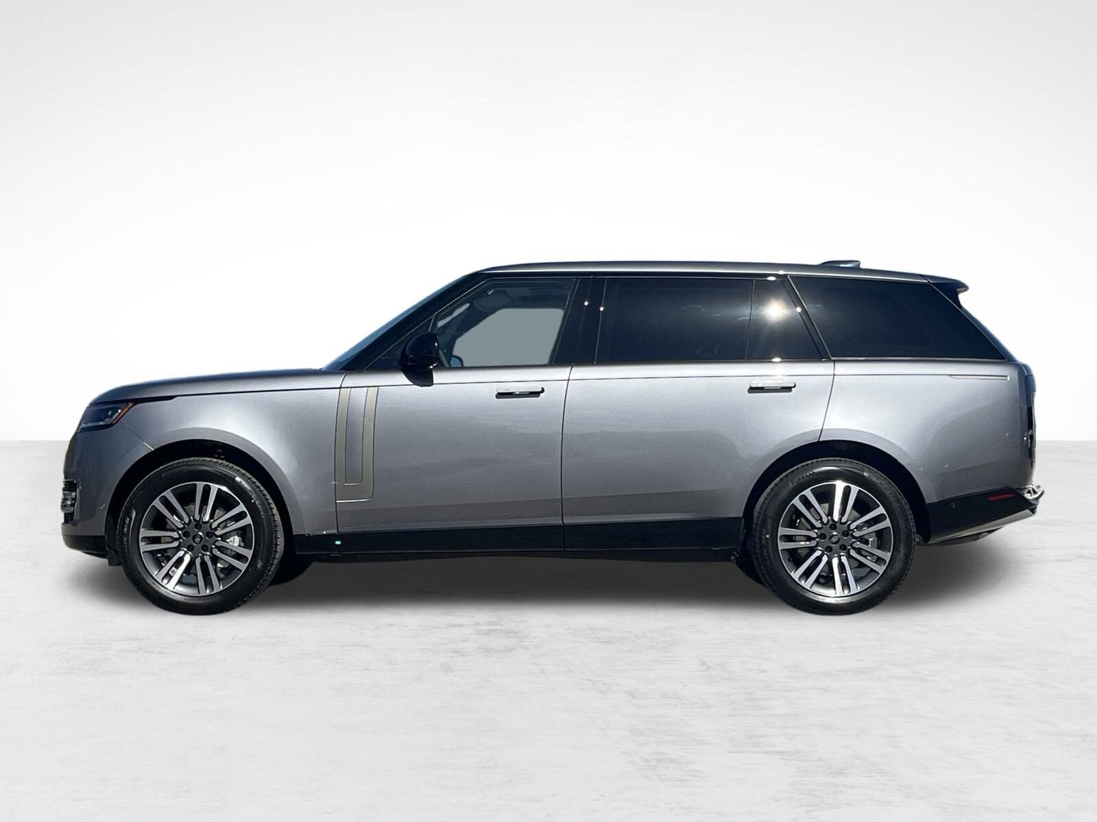 2025 Land Rover Range Rover SE photo 2