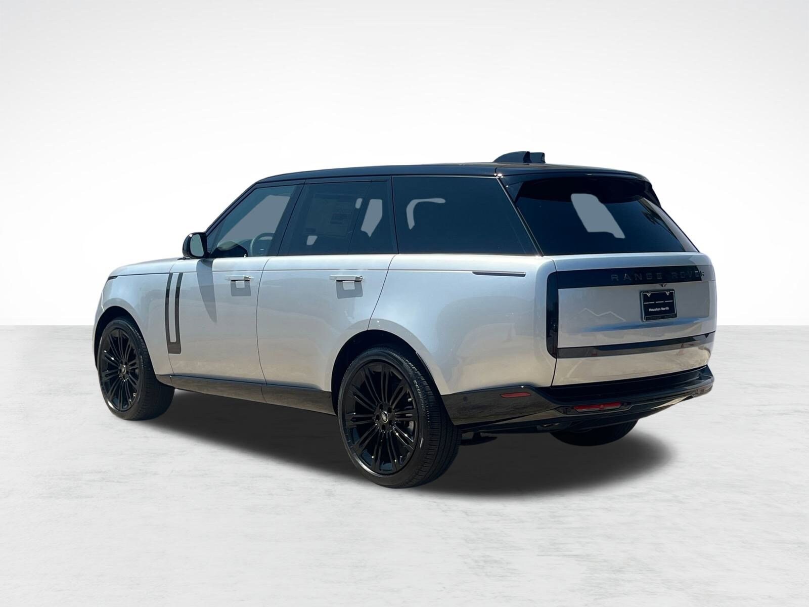 2025 Land Rover Range Rover SE photo 2
