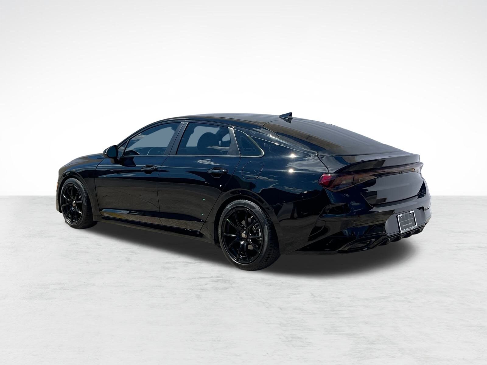 2023 Kia K5 GT-Line photo 3