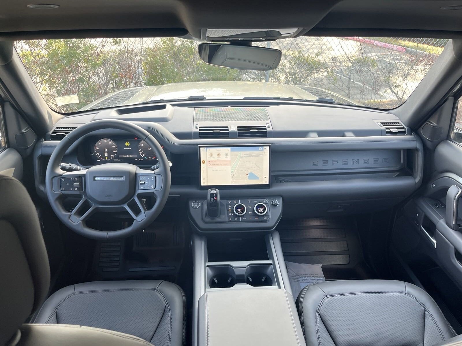 2025 Land Rover Defender 130 S photo 3