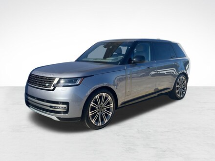 2026 Land Rover Range Rover P400 SE 7 Seat SUV