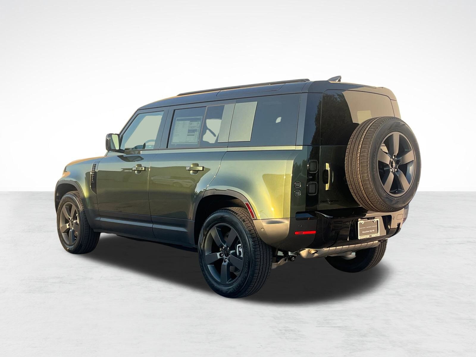 2026 Land Rover Defender 110 S photo 2