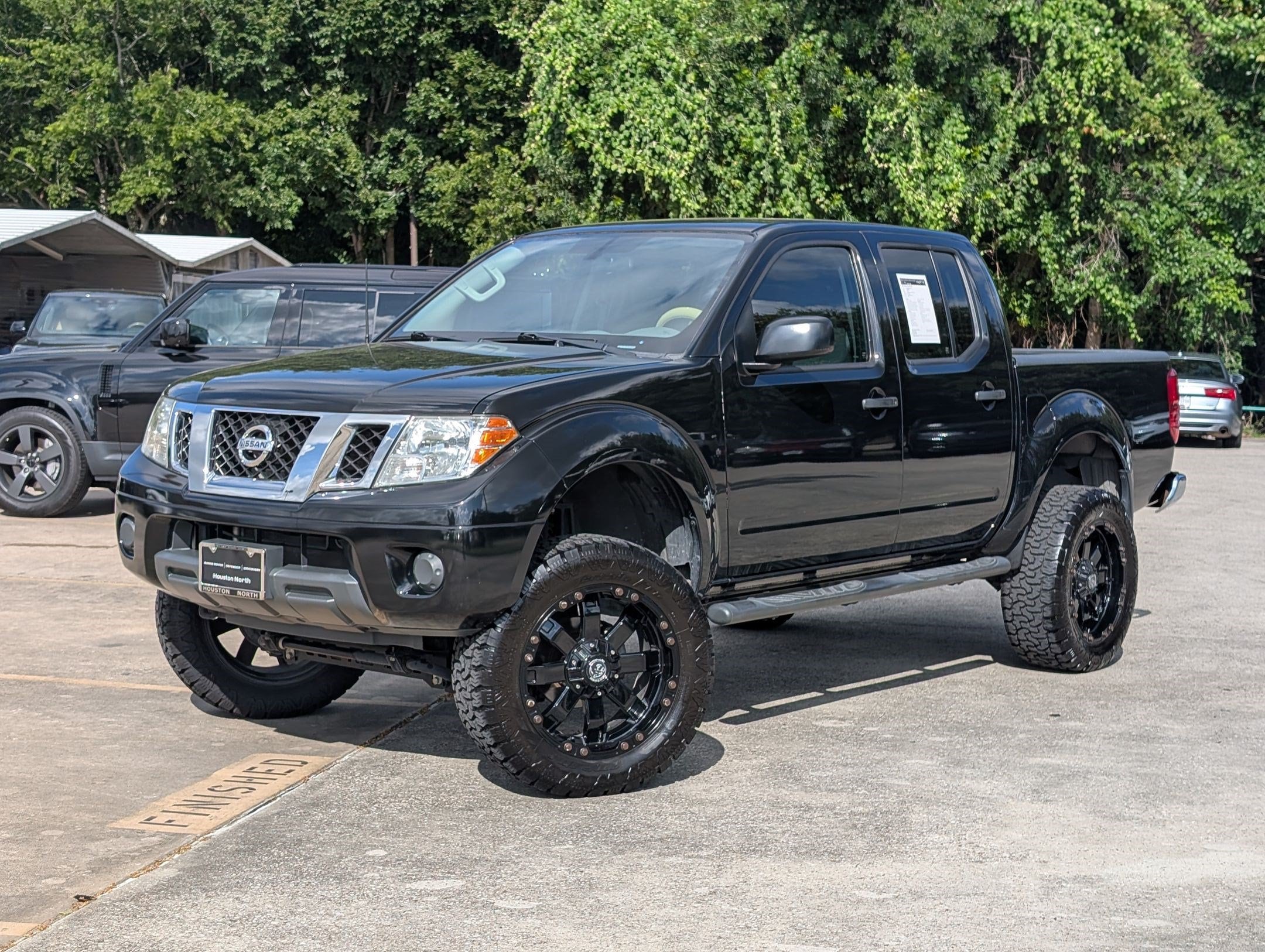 2021 Nissan Frontier SV Crew Cab 4X4 SWB's photo
