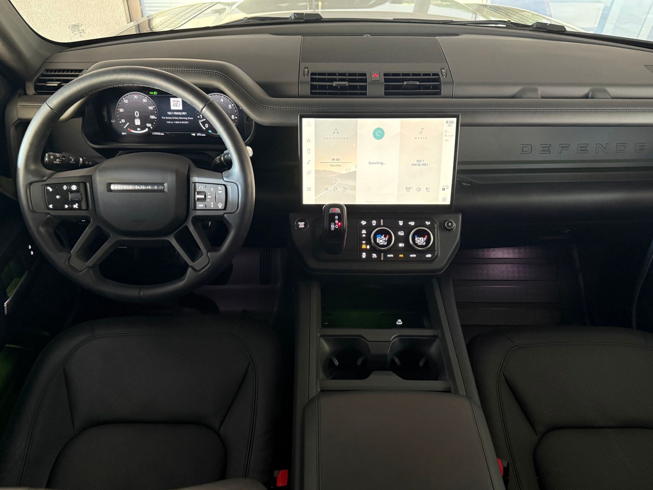 2026 Land Rover Defender X-Dynamic SE - Photo 15