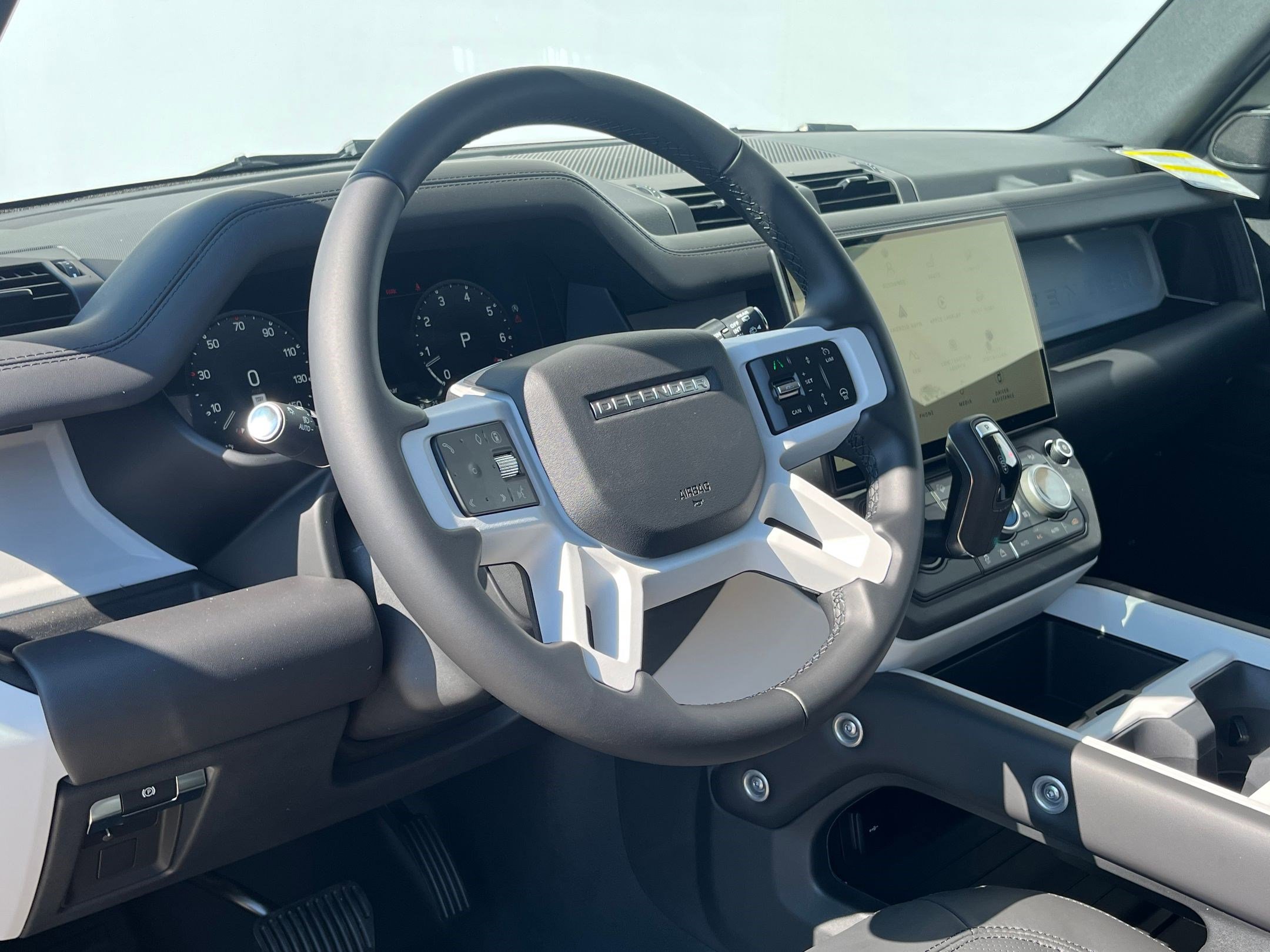 2026 Land Rover Defender 110 S photo 3