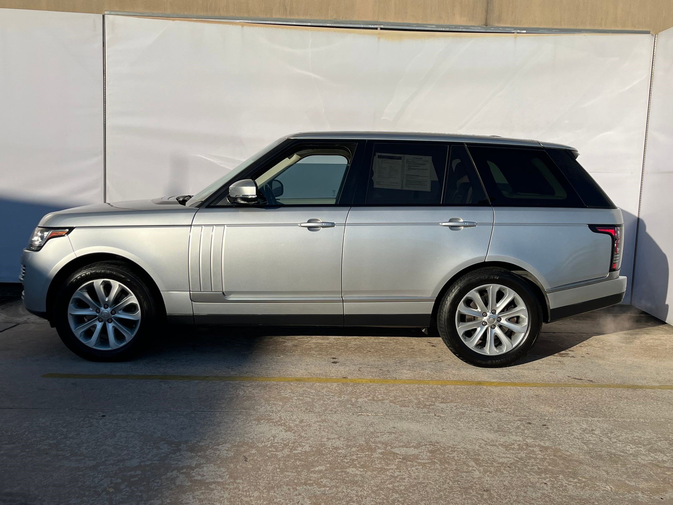 2014 Land Rover Range Rover SuperCharged HSE photo 2