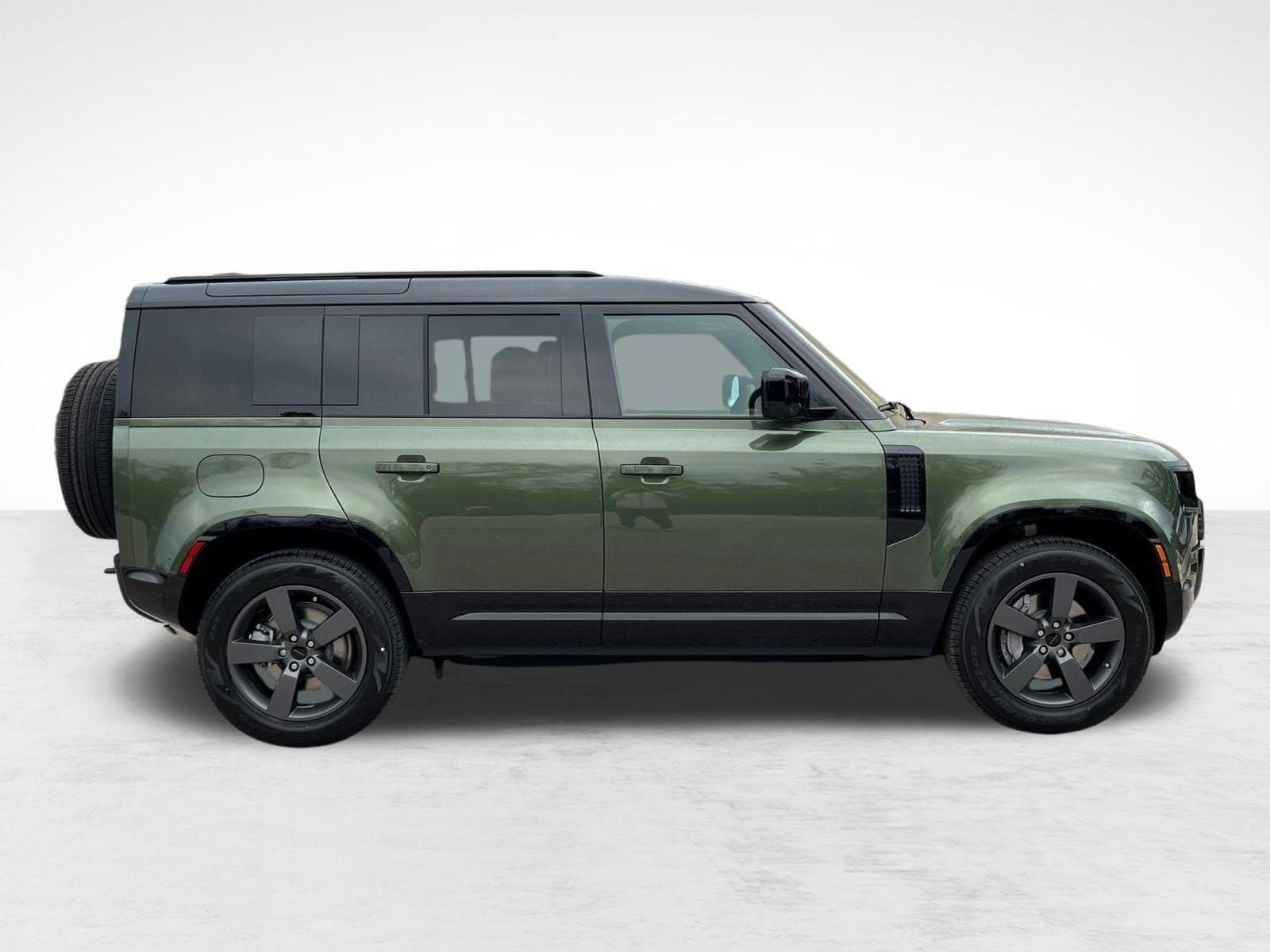 2026 Land Rover Defender X-Dynamic SE - Photo 7