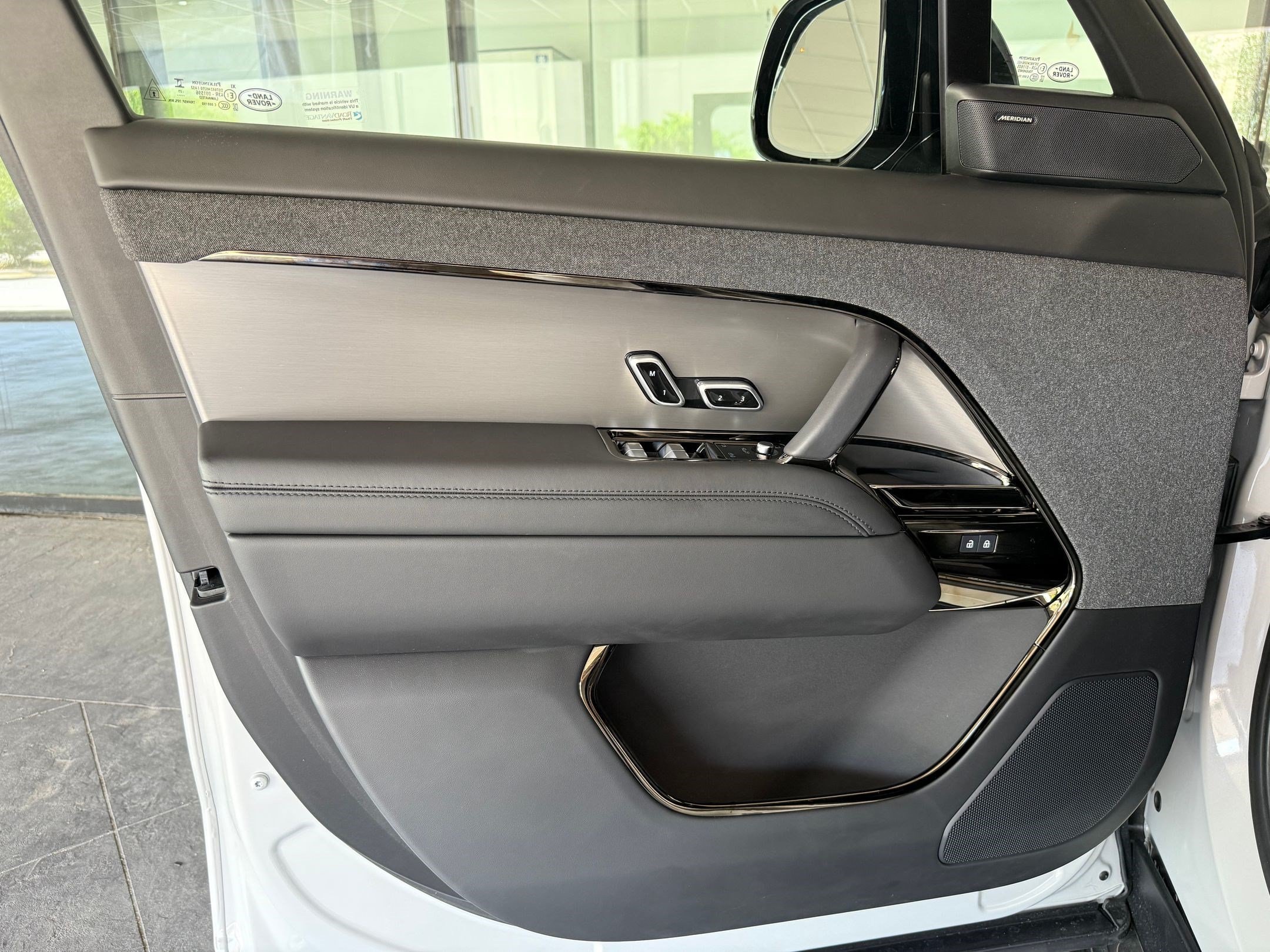 2026 Land Rover Range Rover Sport SE - Photo 14