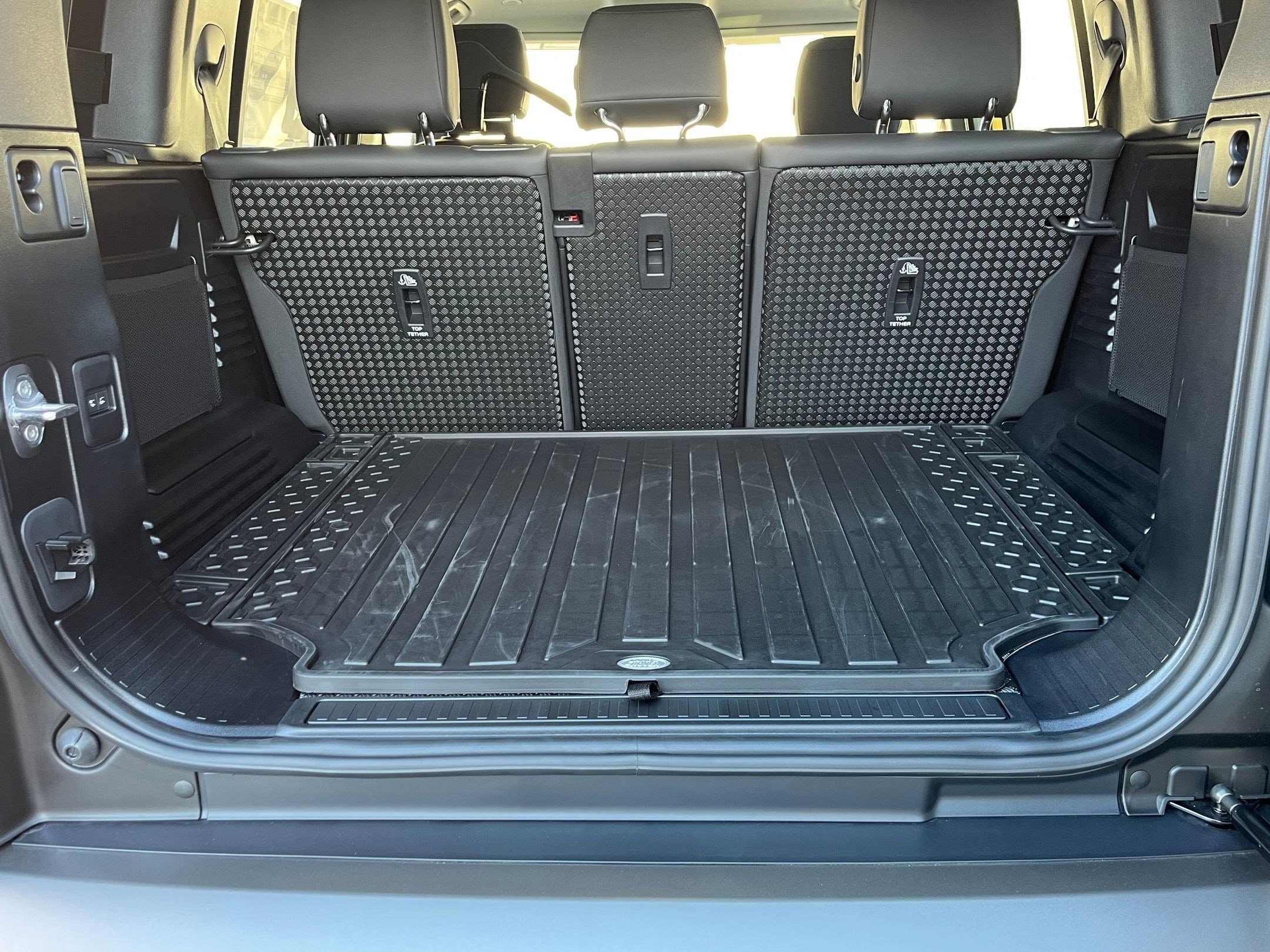 2026 Land Rover Defender S - Photo 28