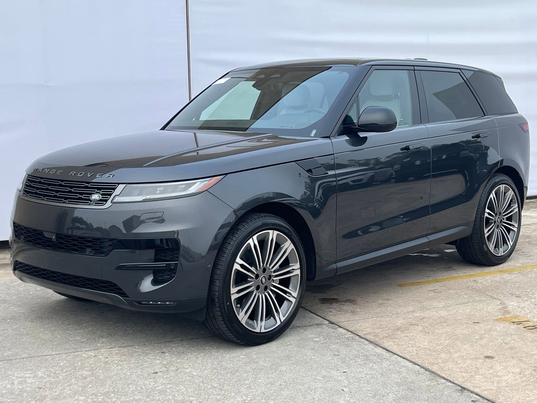 2025 Land Rover Range Rover Sport SE's photo