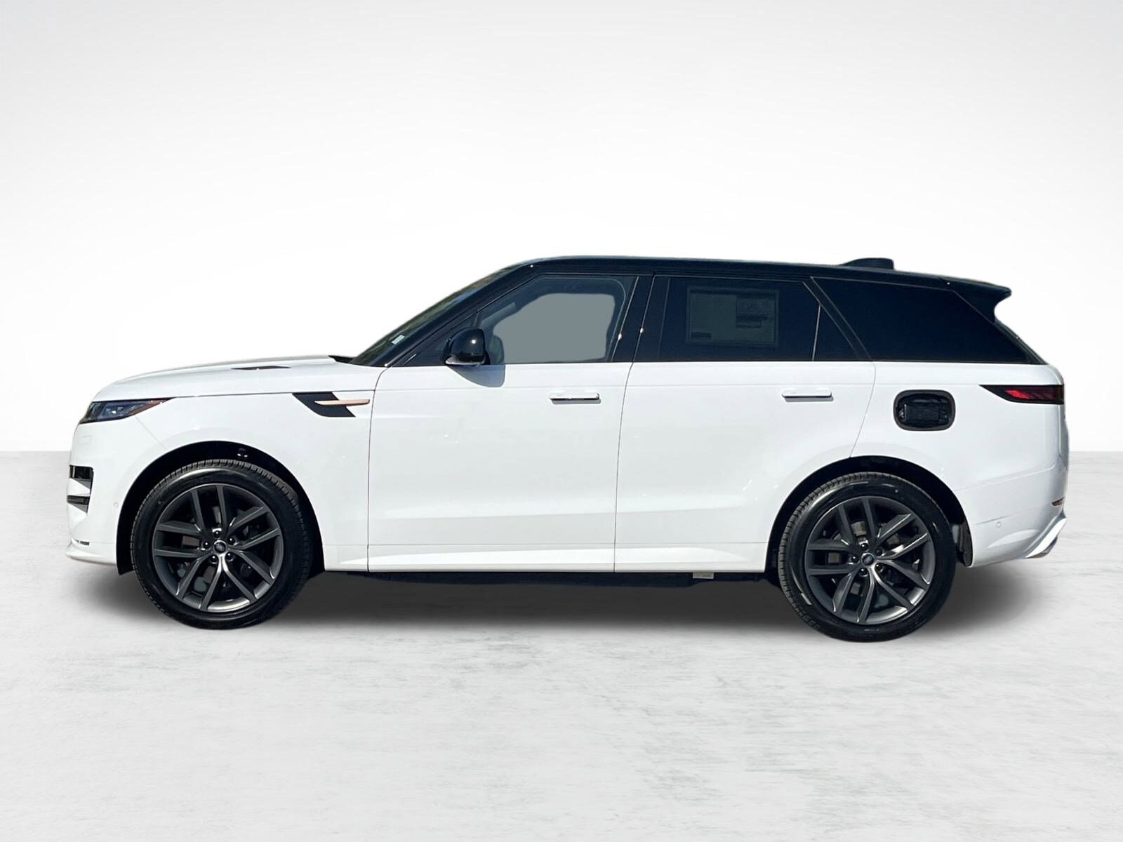 2025 Land Rover Range Rover Sport SE photo 2