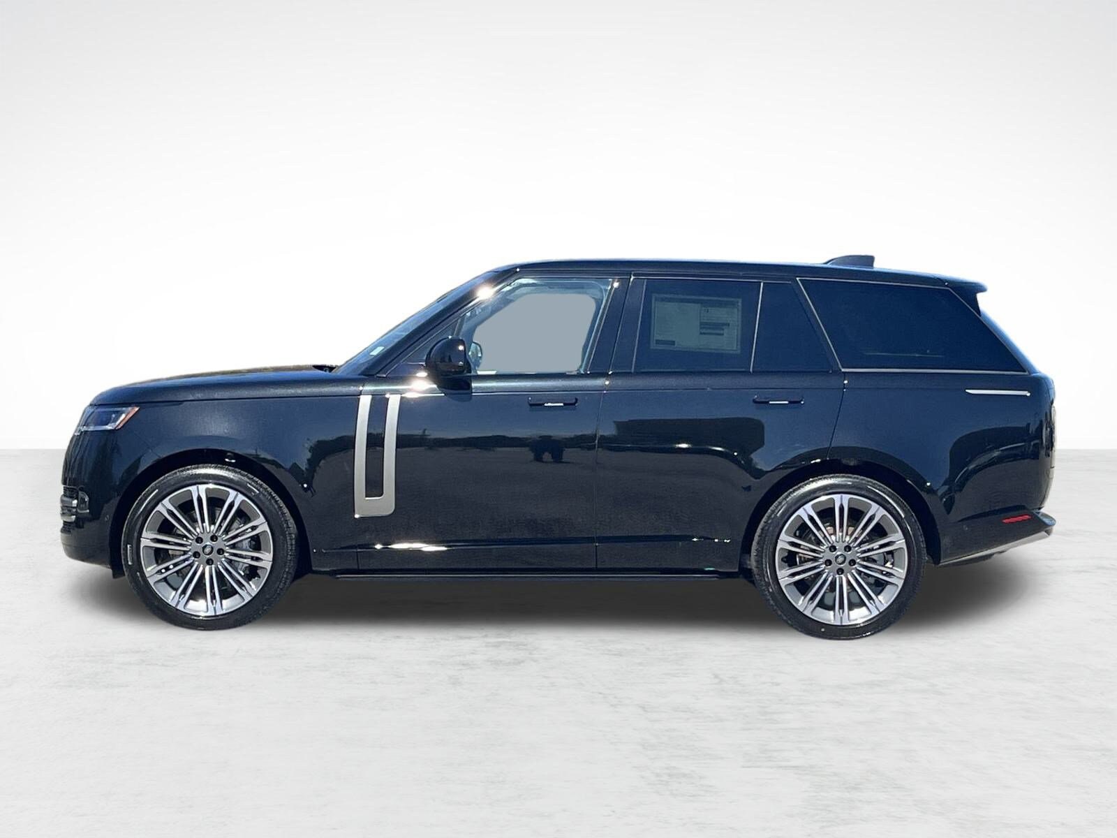 2025 Land Rover Range Rover SE photo 2