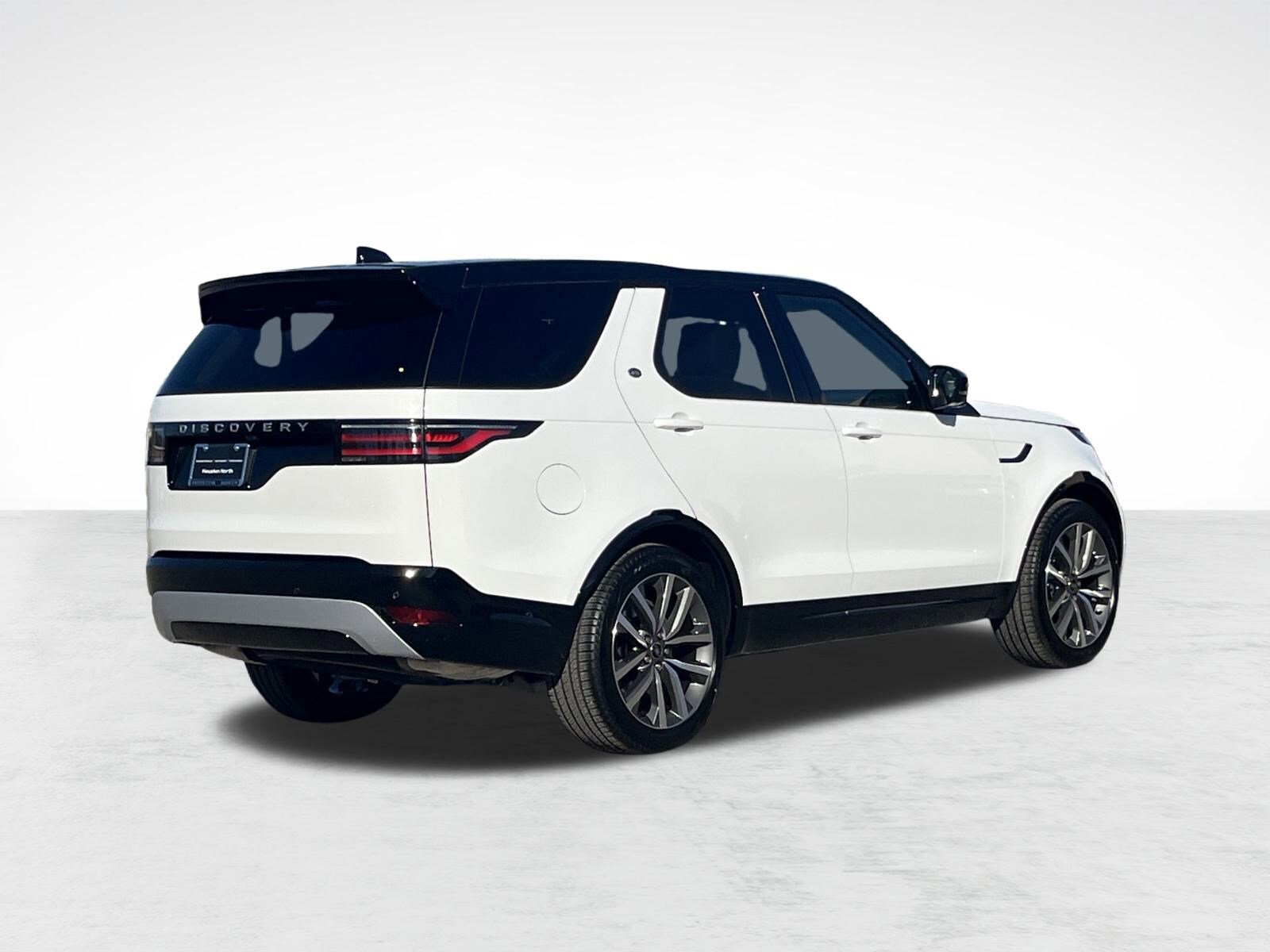 2025 Land Rover Discovery Metropolitan Edition photo 2