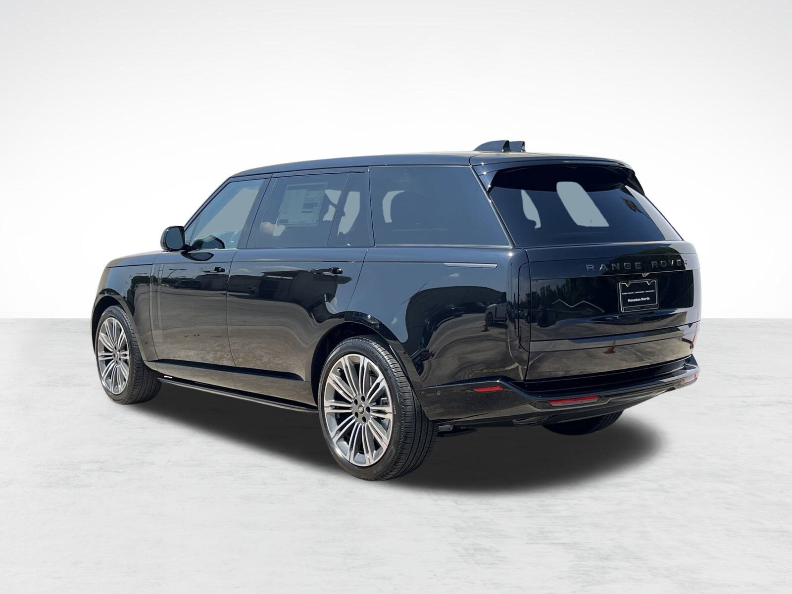 2025 Land Rover Range Rover SE photo 3
