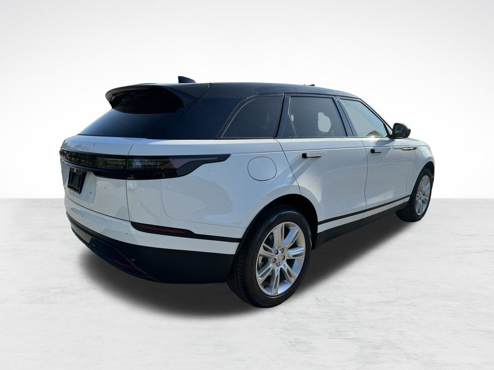 2025 Land Rover Range Rover Velar P250 S photo 2