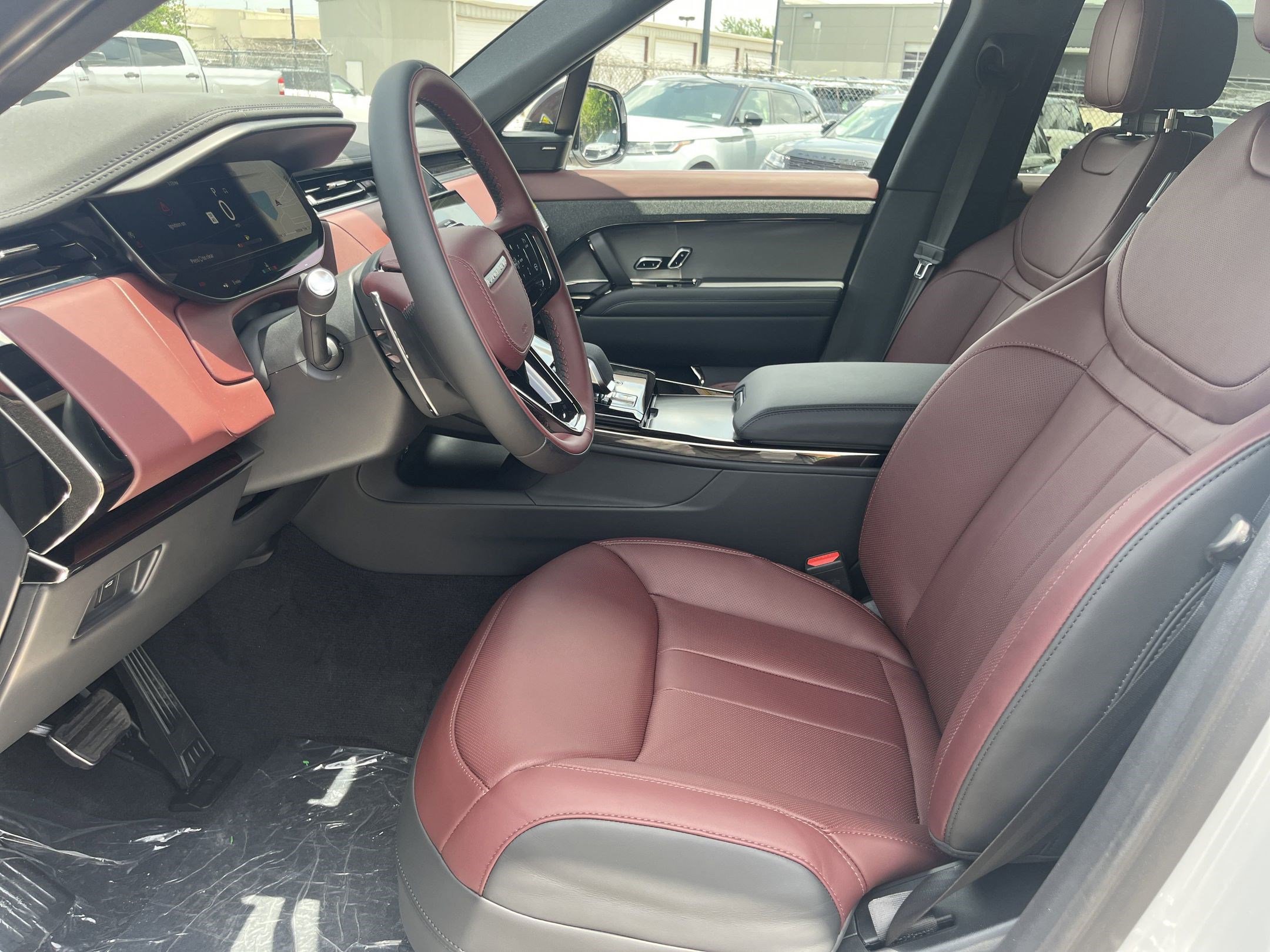 2025 Land Rover Range Rover Sport P400 Dynamic SE photo 3
