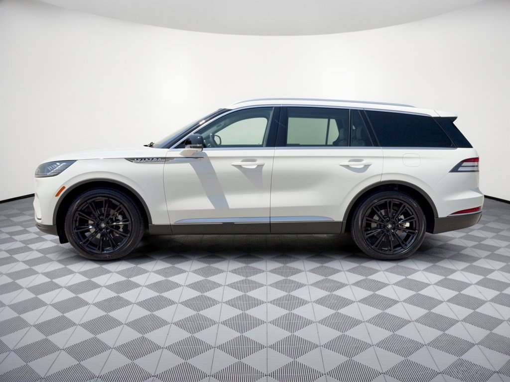 Aviator Premiere SUV