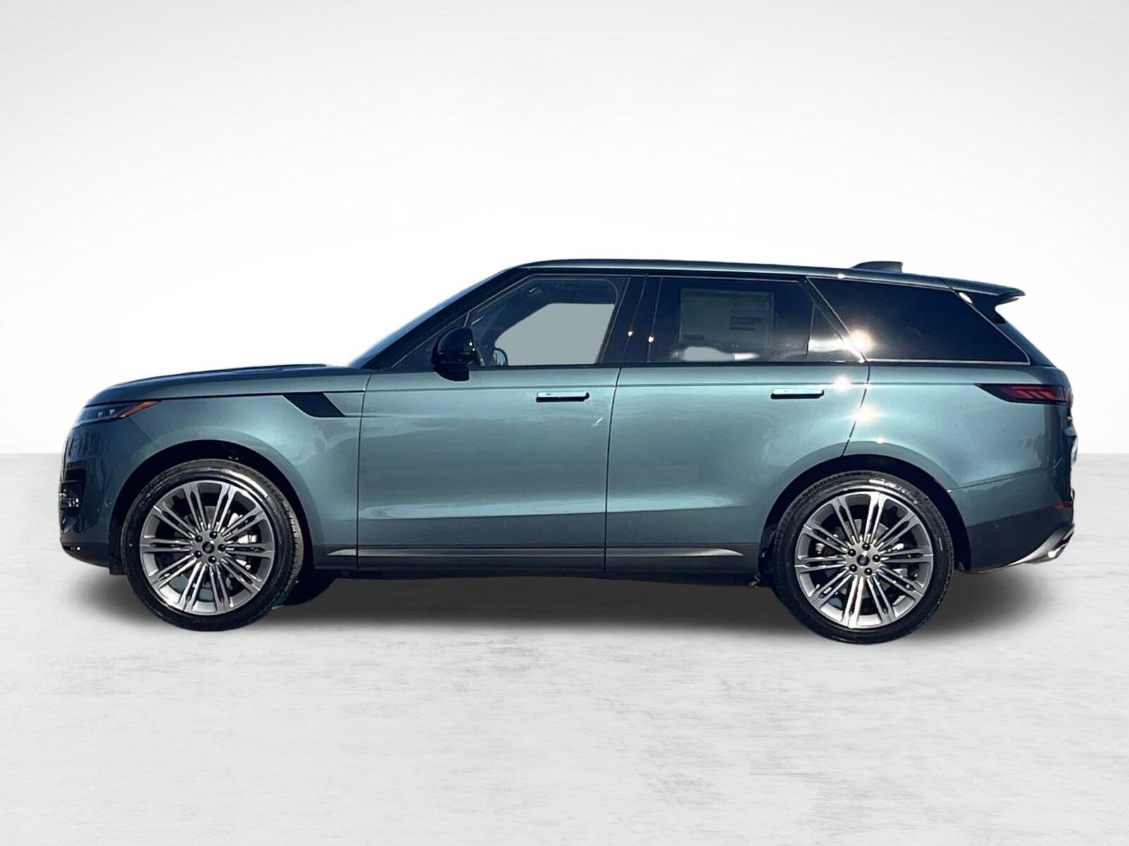 2025 Land Rover Range Rover Sport P360 SE photo 2