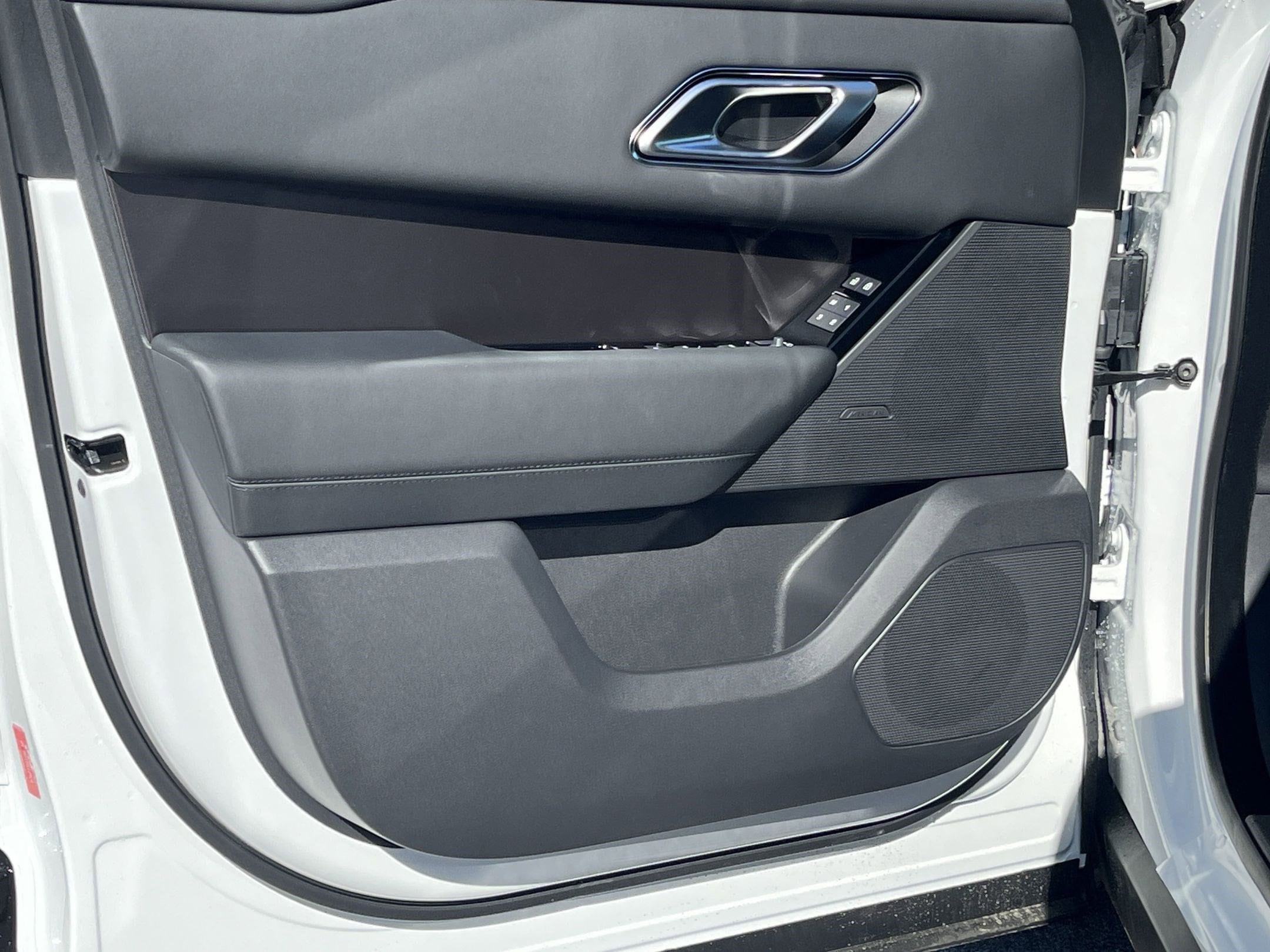 2026 Land Rover Range Rover Velar Dynamic SE - Photo 10