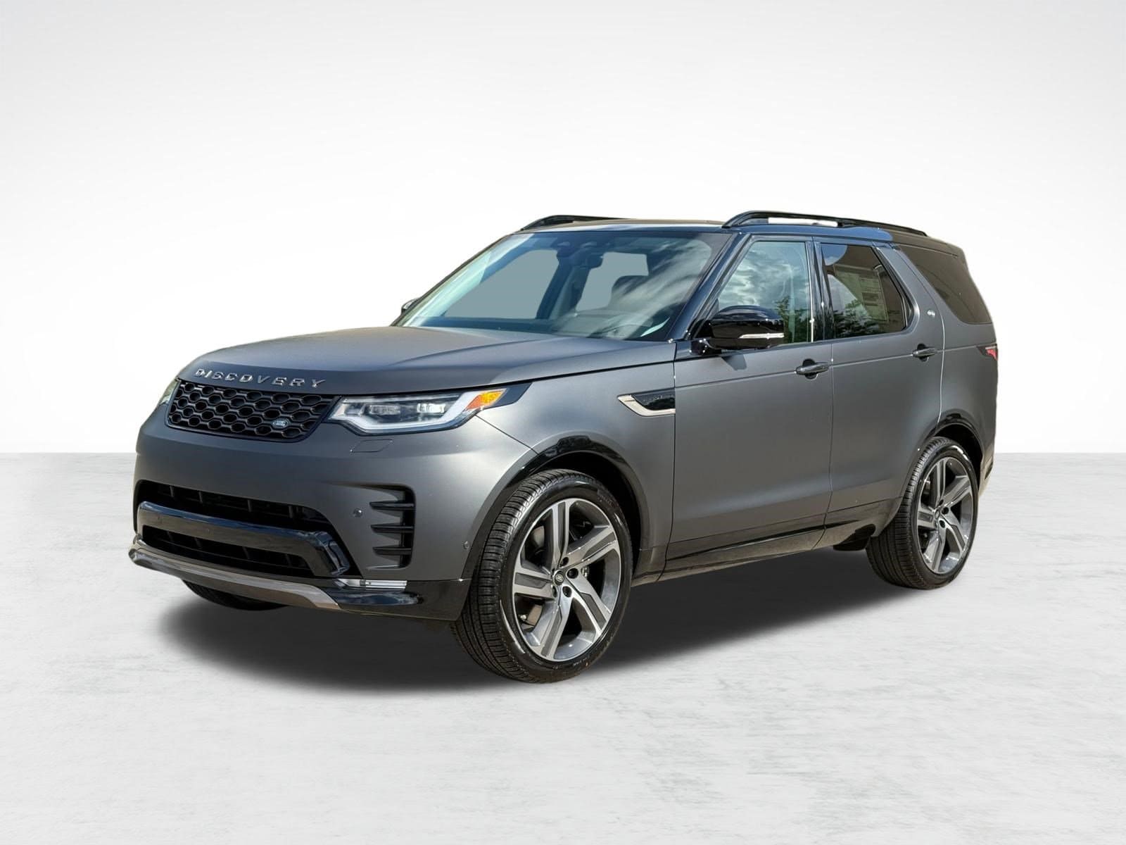 2026 Land Rover Discovery P360 Tempest Edition's photo