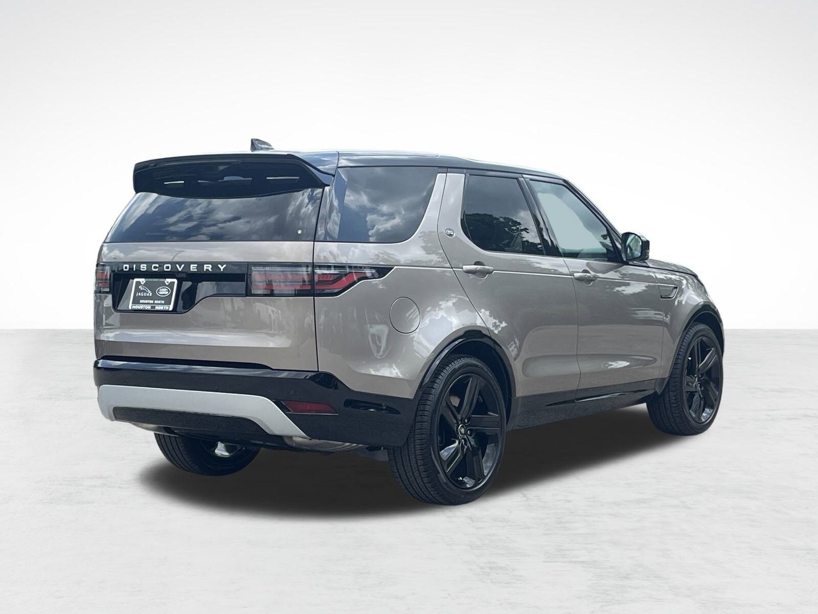 2025 Land Rover Discovery Metropolitan Edition photo 2