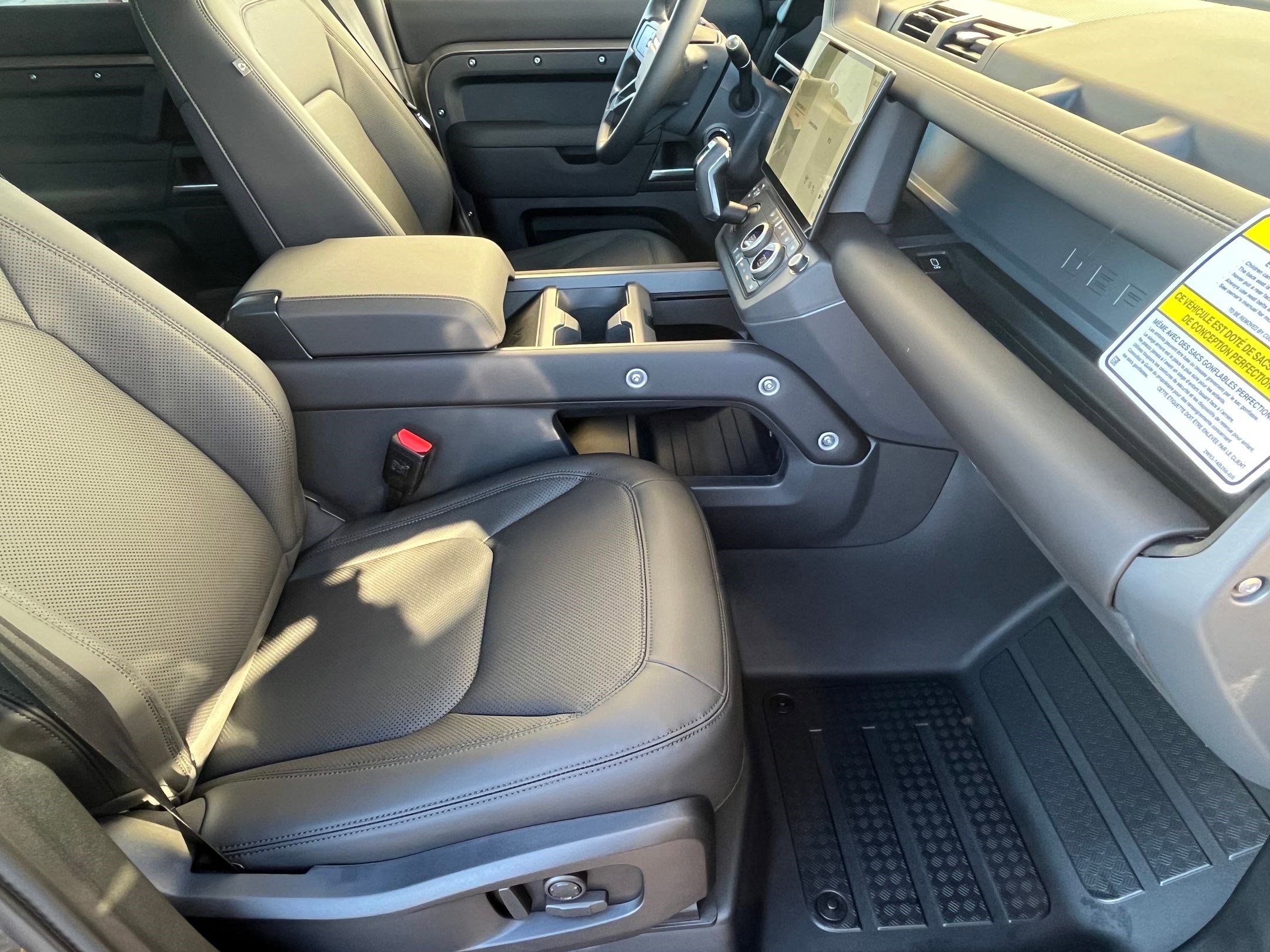 2026 Land Rover Defender S - Photo 23