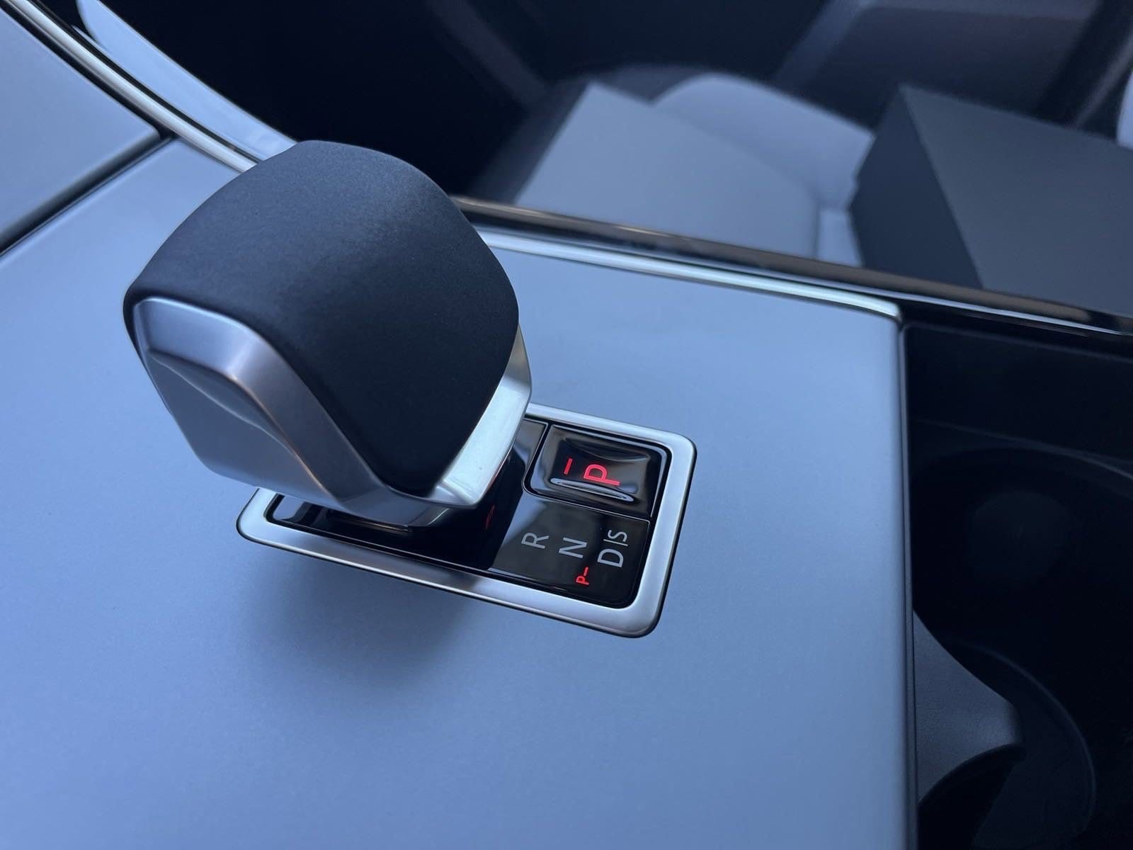 2025 Land Rover Range Rover Velar S - Photo 17