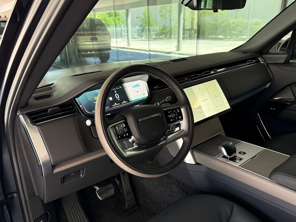 New 2026 Land Rover Range Rover P615 SV SUV